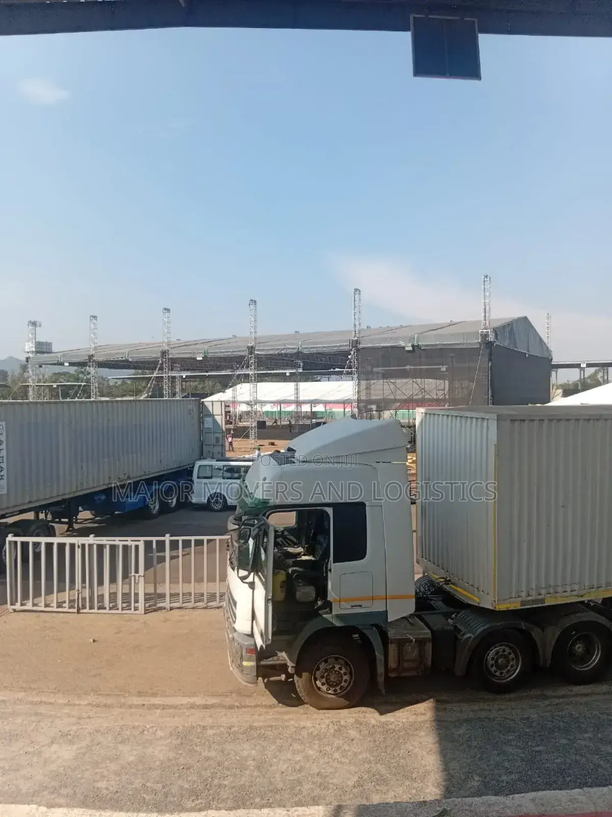 Transit Trailer for Goods Transportation