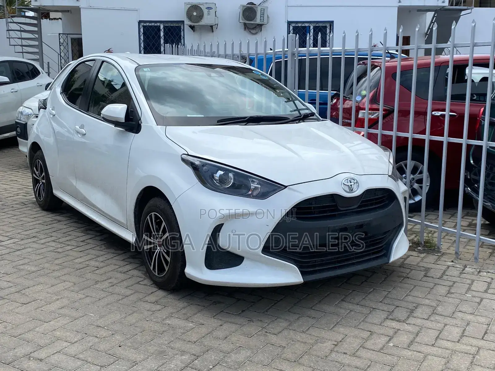 Toyota Yaris 2018 White