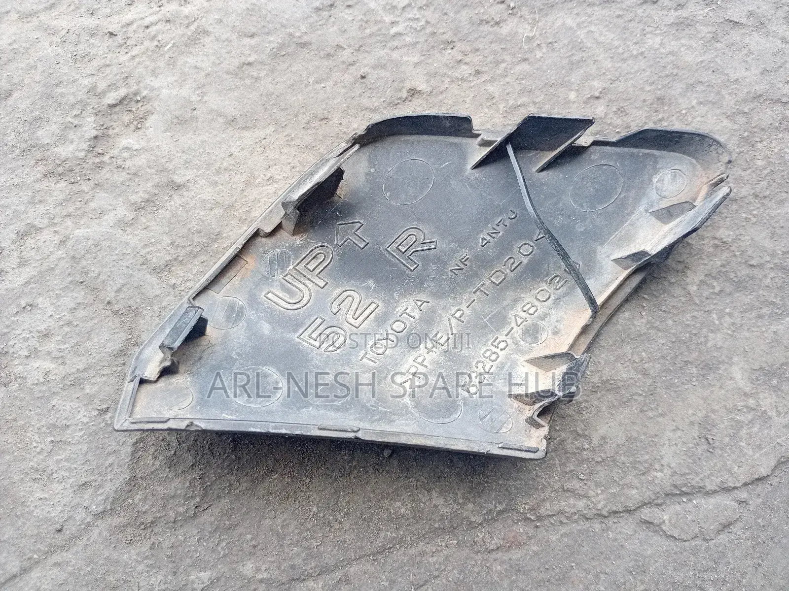 Toyota Harrier 2016 Front Bumper Towing Cover