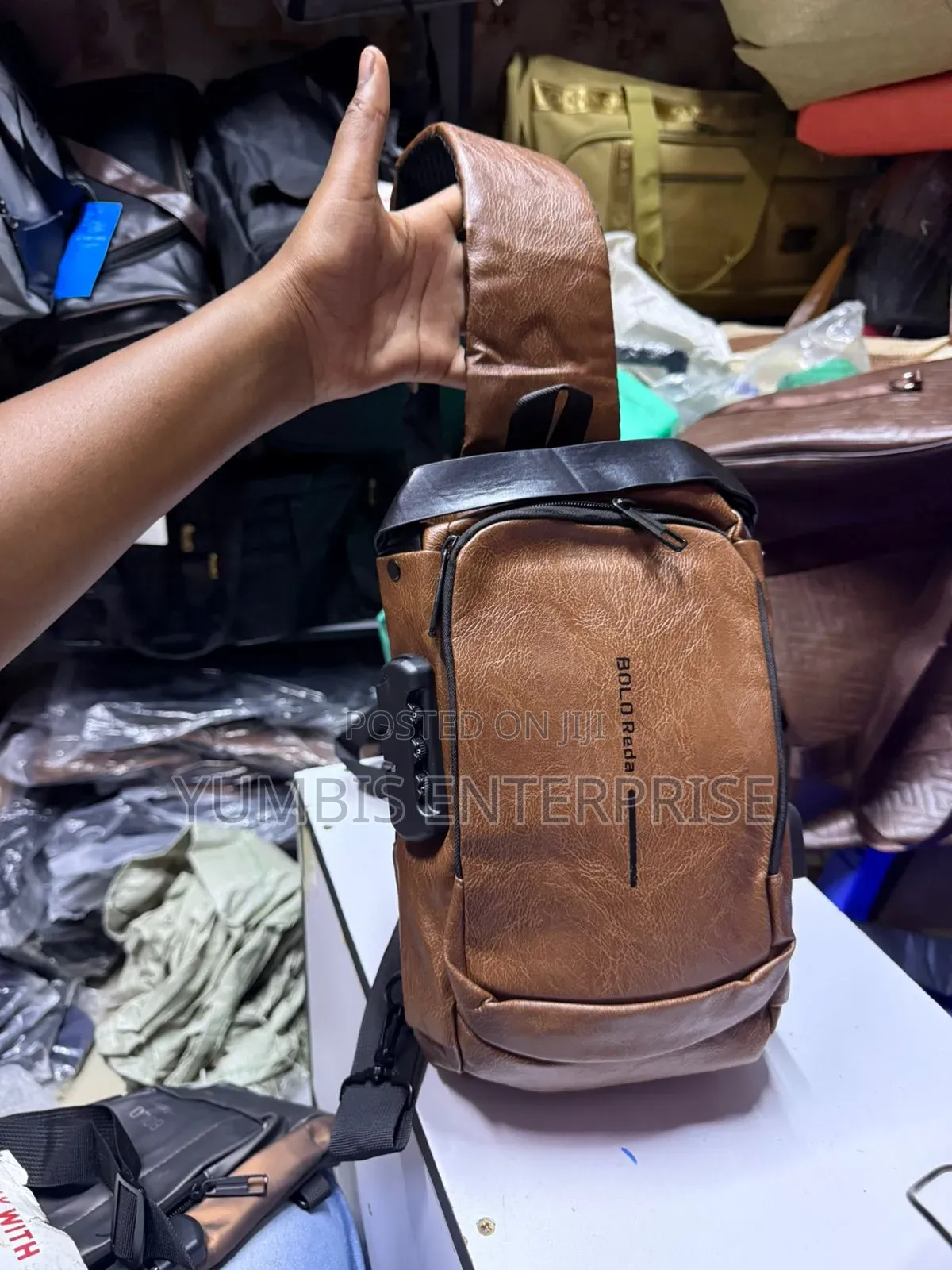 Unisex Quality Shoulder Cross Body Bags With a Quality Strap