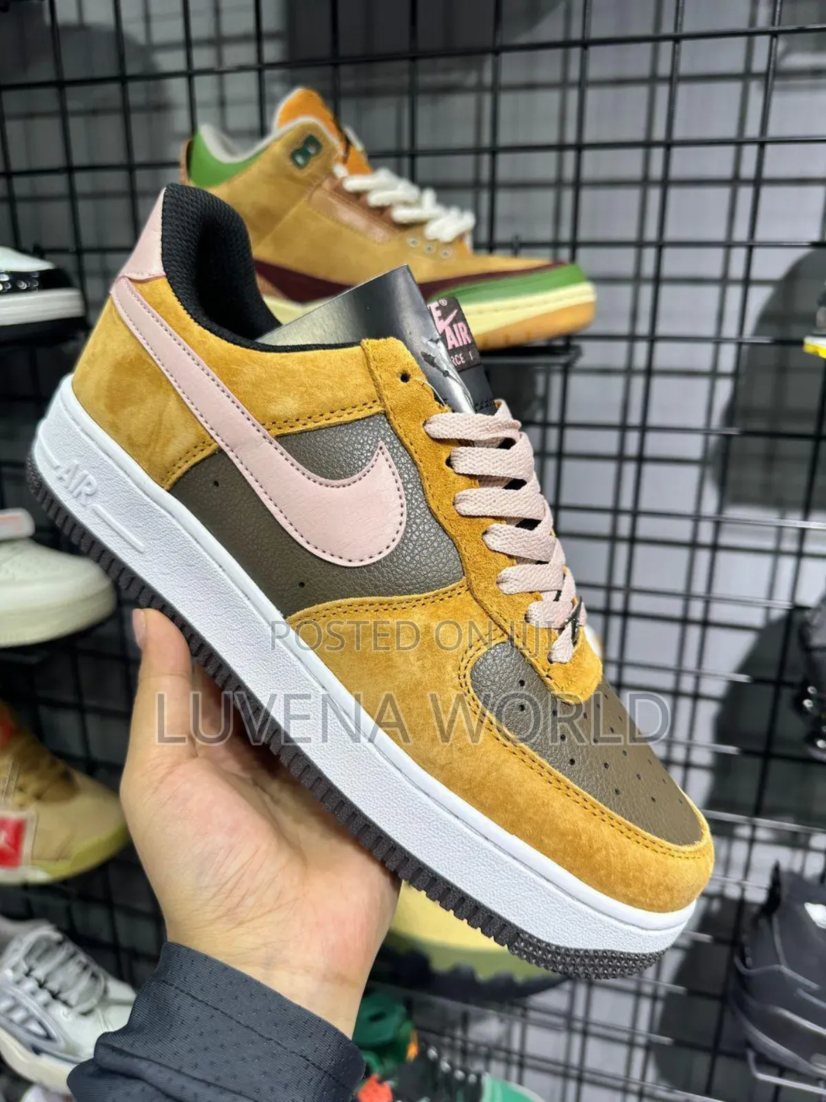 Nike Airforce 1 Custom Brown