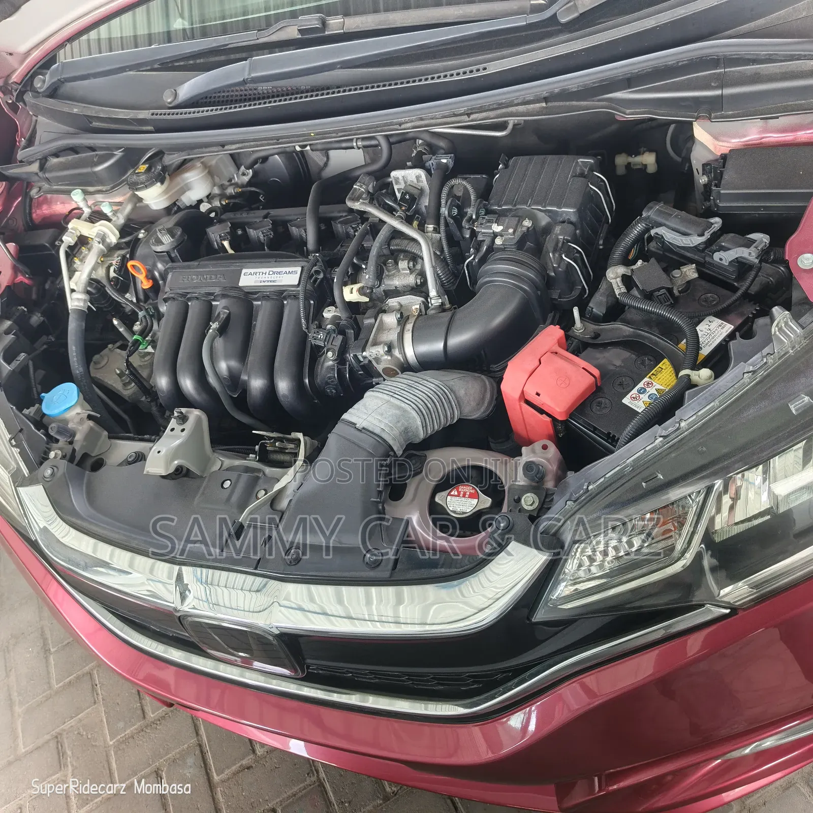 Honda Fit 2018 Maroon