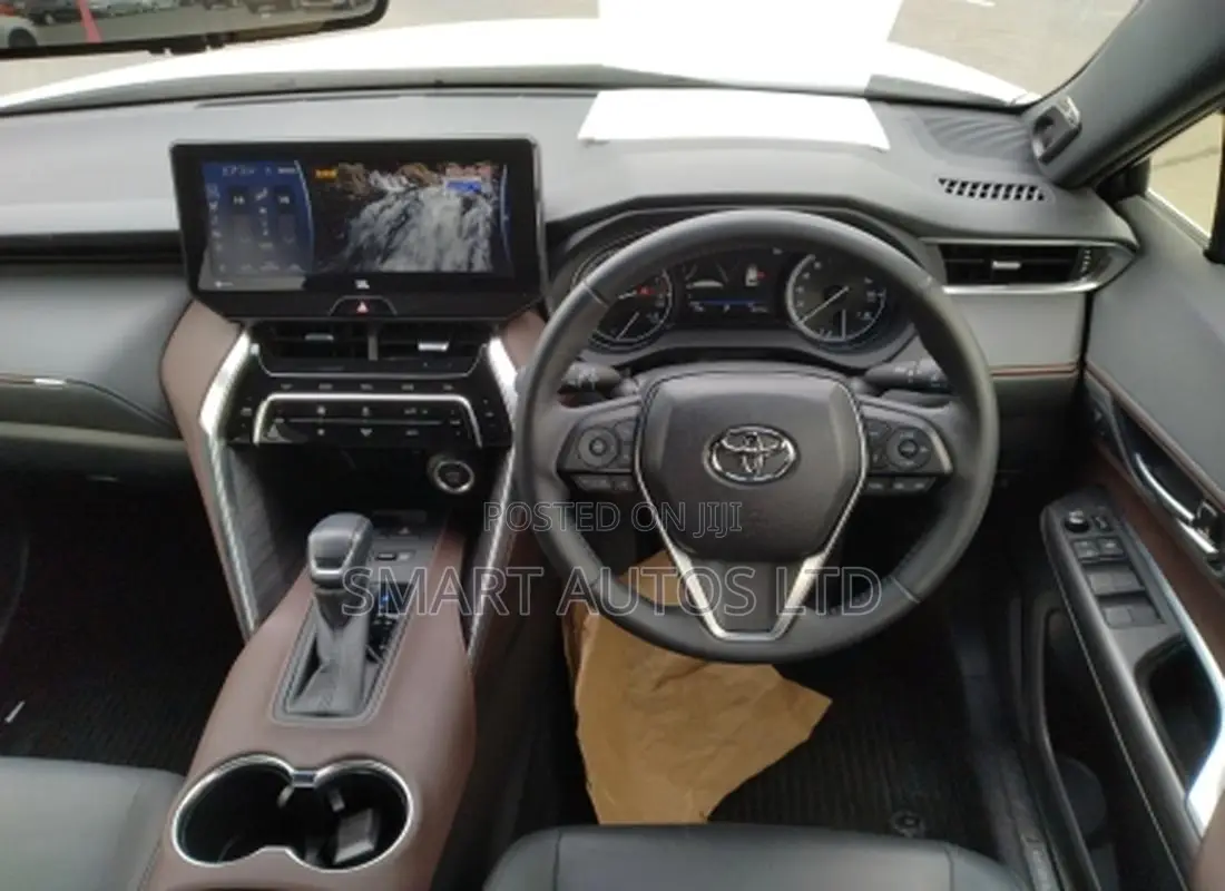 Toyota Harrier 2.0 2021 Pearl