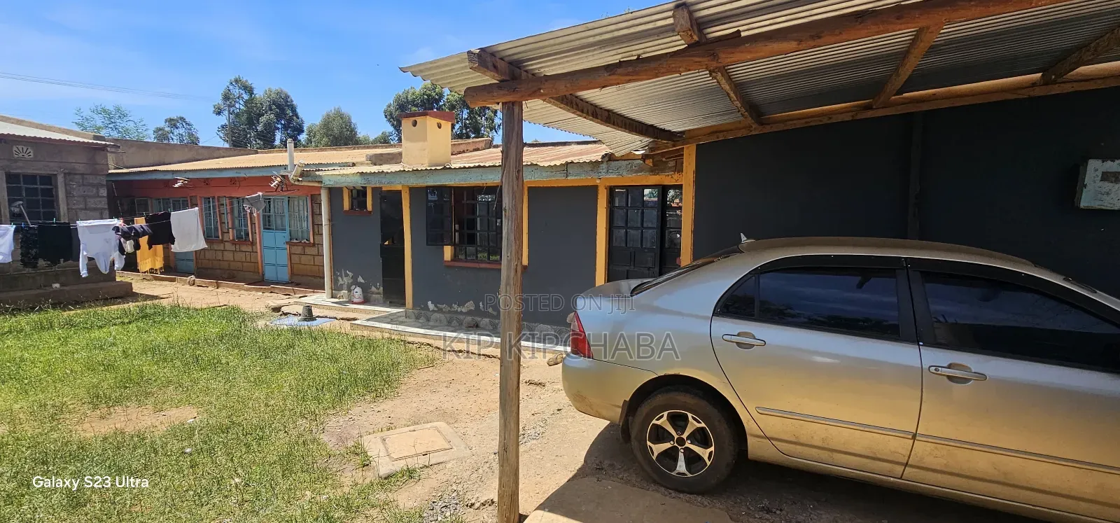 10bdrm Duplex in Kimumu for sale