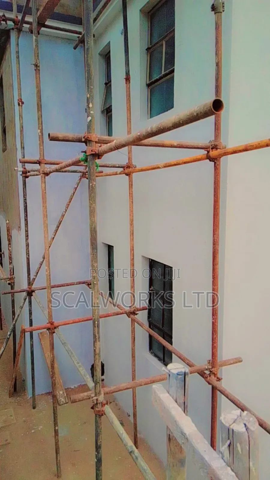 Strong, Adaptable Tube Clamp Scaffolding for All Builds
