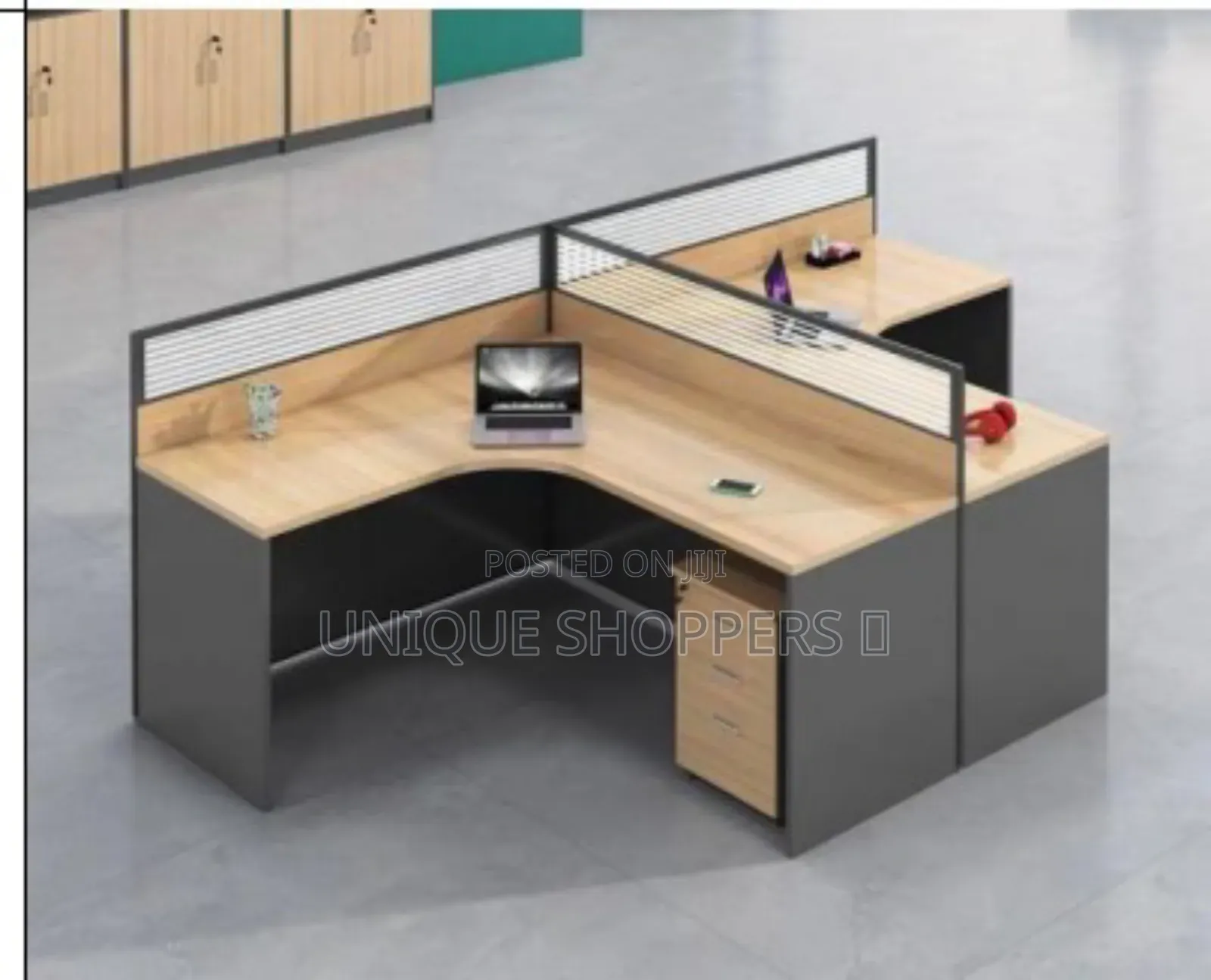 Quality 2-Way Workstation