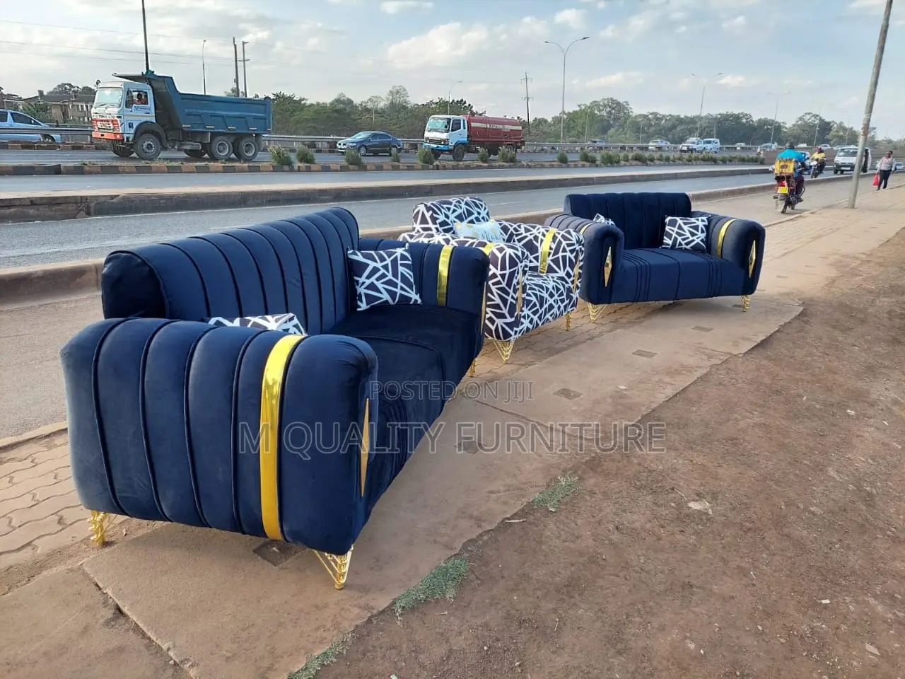 Stylish Multicolored Full Sets of Sofa