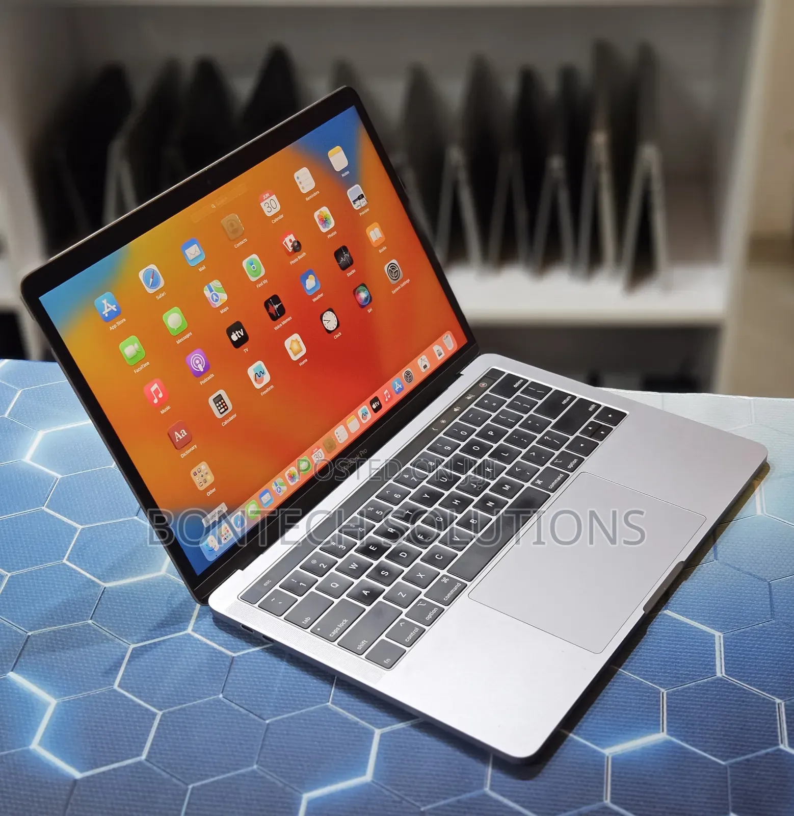 Laptop Apple MacBook Pro 2018 16GB Intel Core I5 SSD 256GB