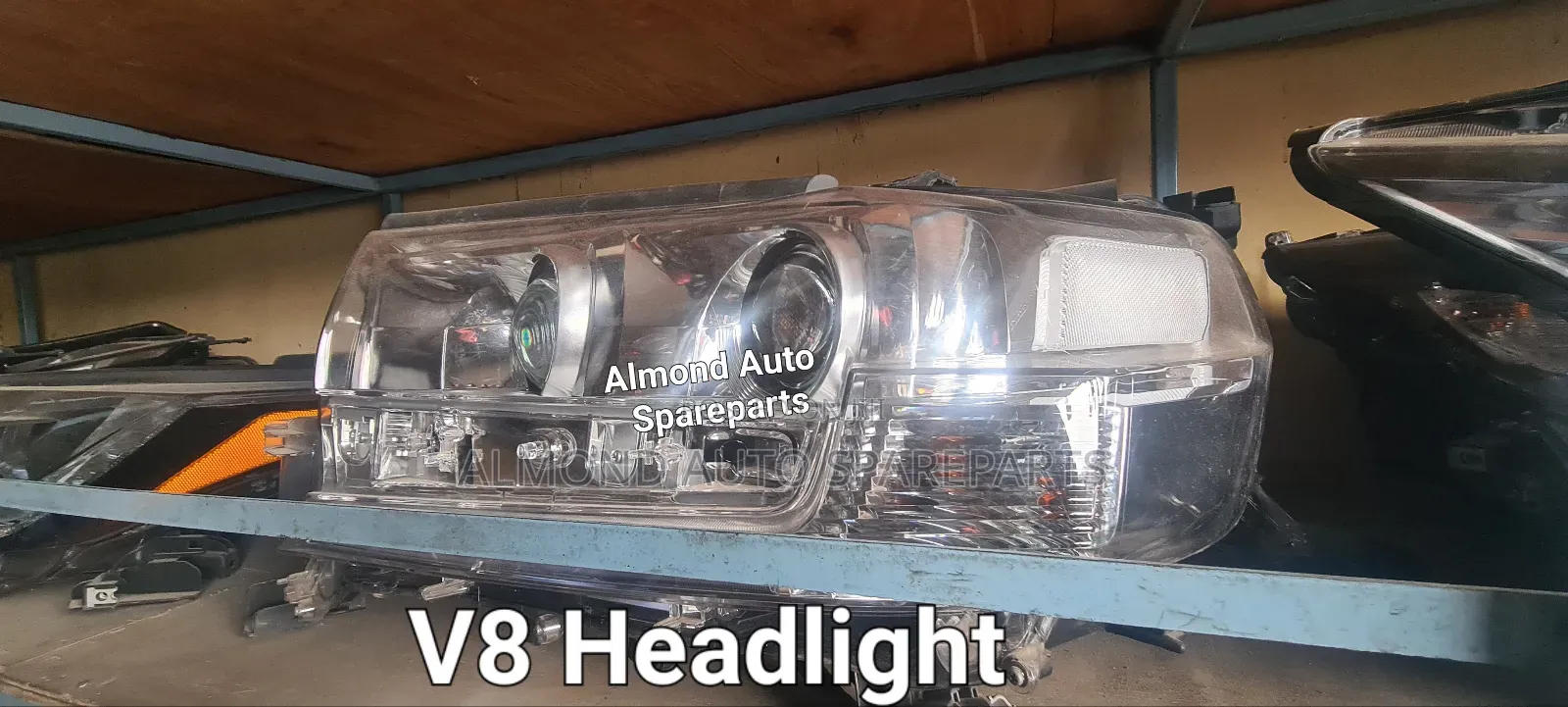 Toyota, Land Cruiser Prado V8 Headlight