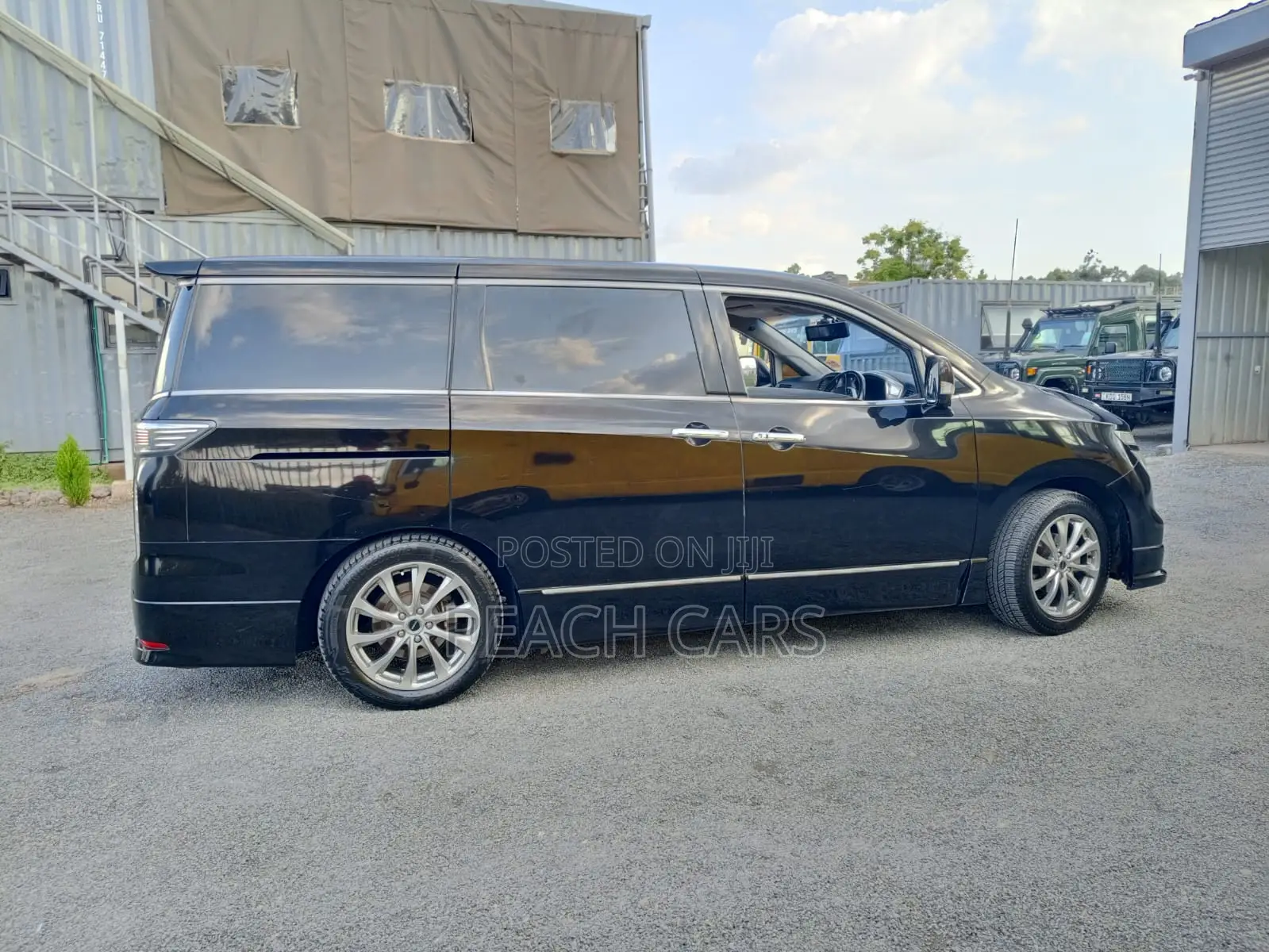 Nissan Elgrand 2017 Black