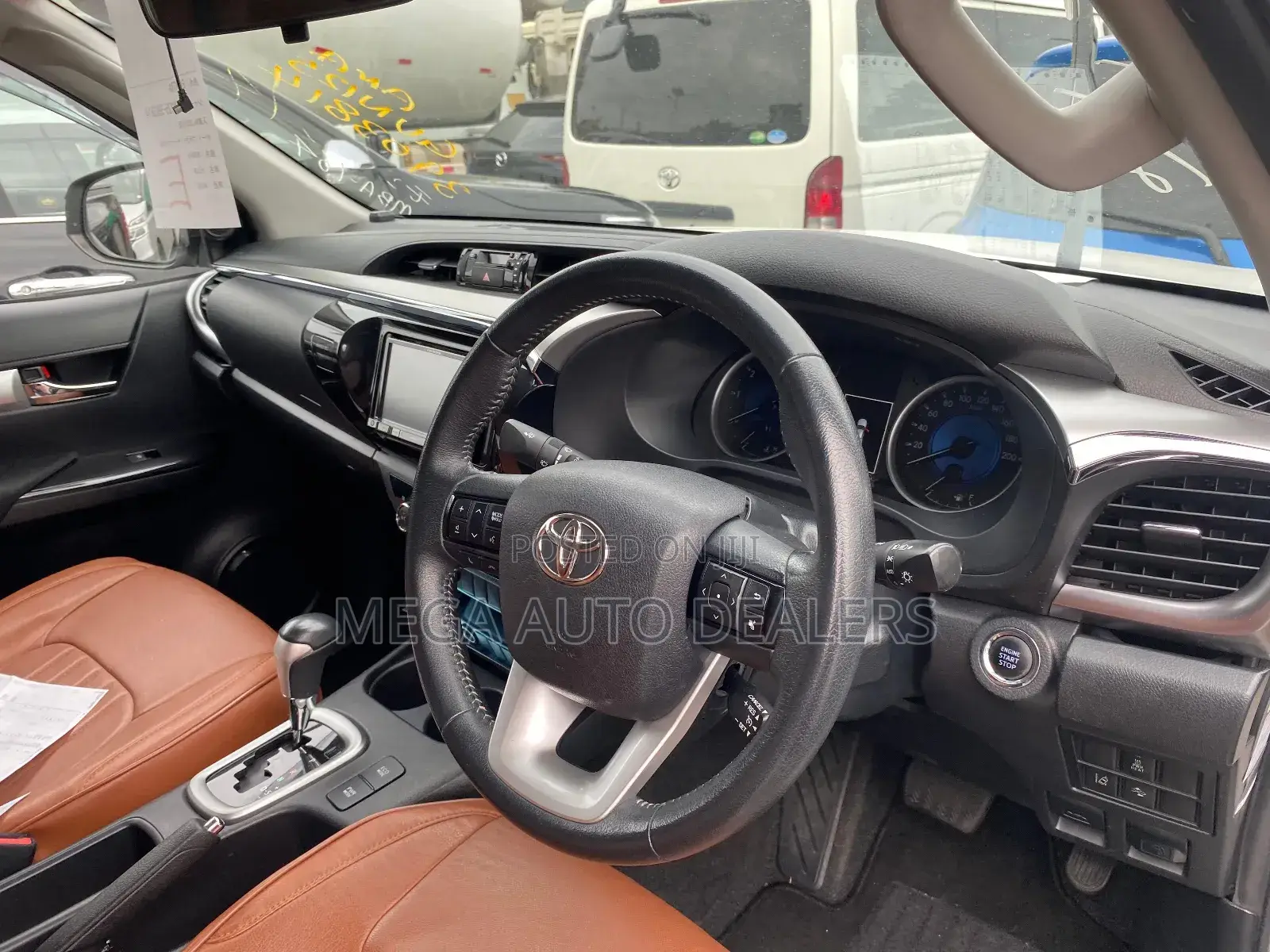 Toyota Hilux 2018 White
