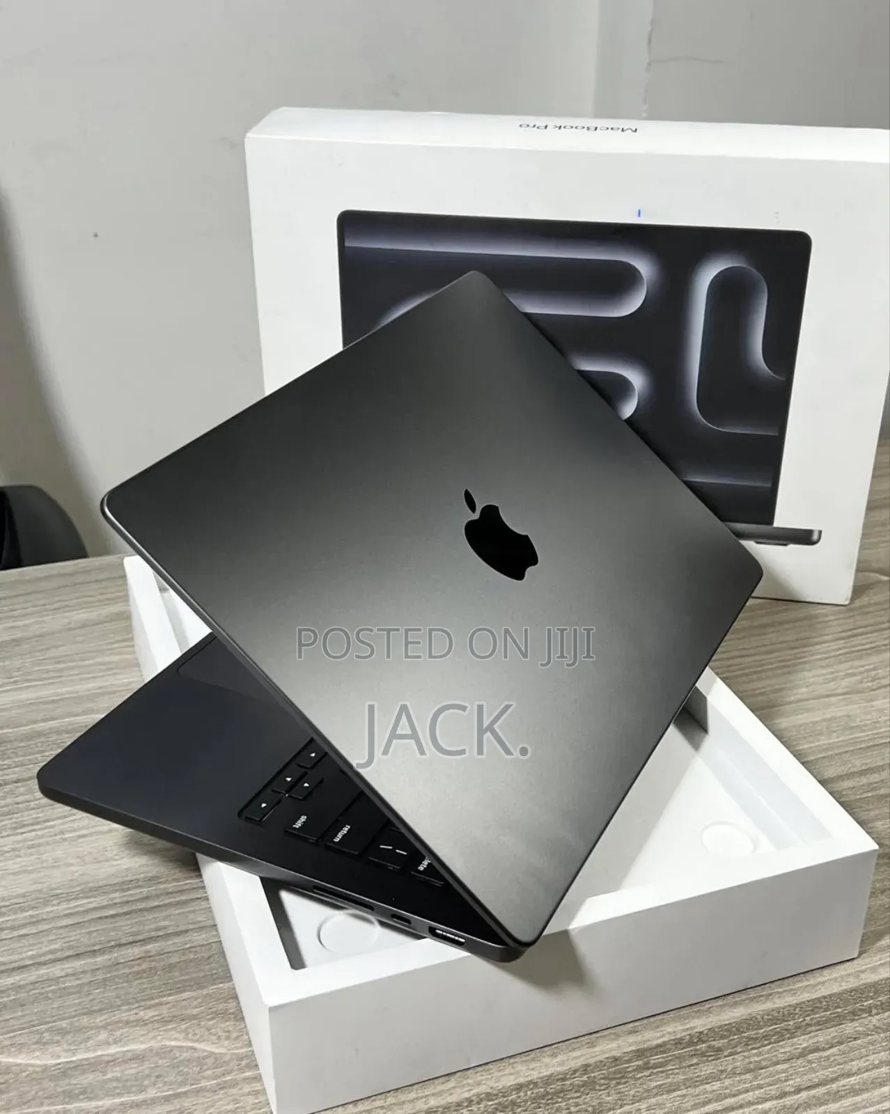 Laptop Apple MacBook Pro 2023 M3 Max 14-Inch 128GB Apple M3 Max SSD 4T