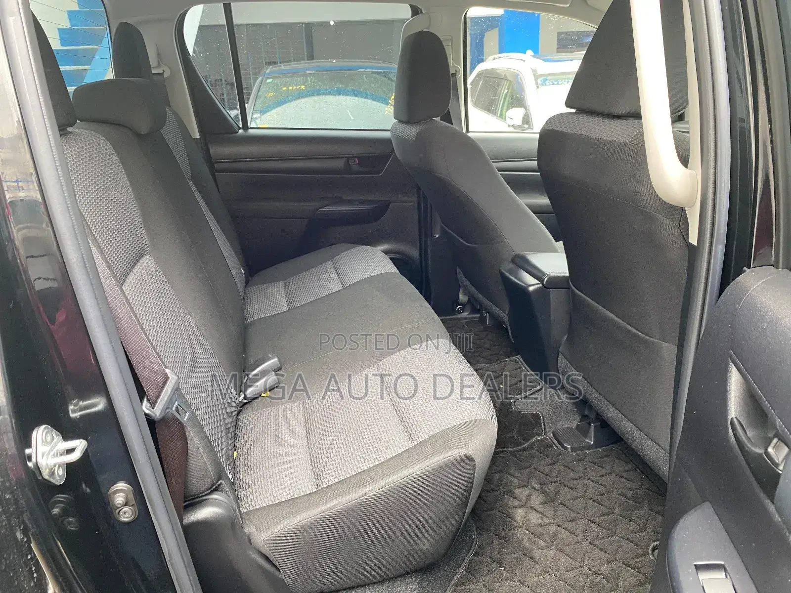 Toyota Hilux 2019 Black