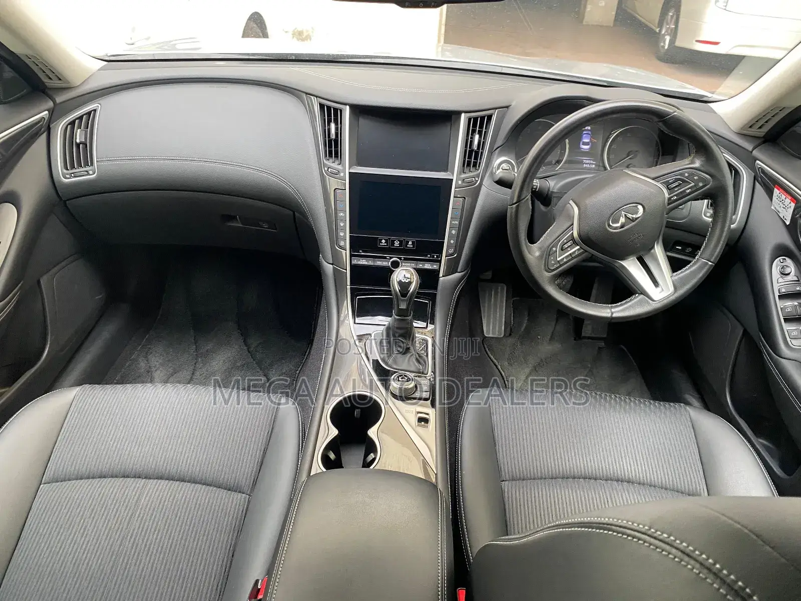 Nissan Skyline 2018 Gray
