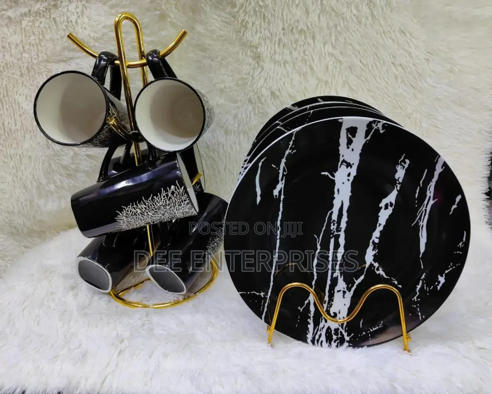Plates and Mugs Set