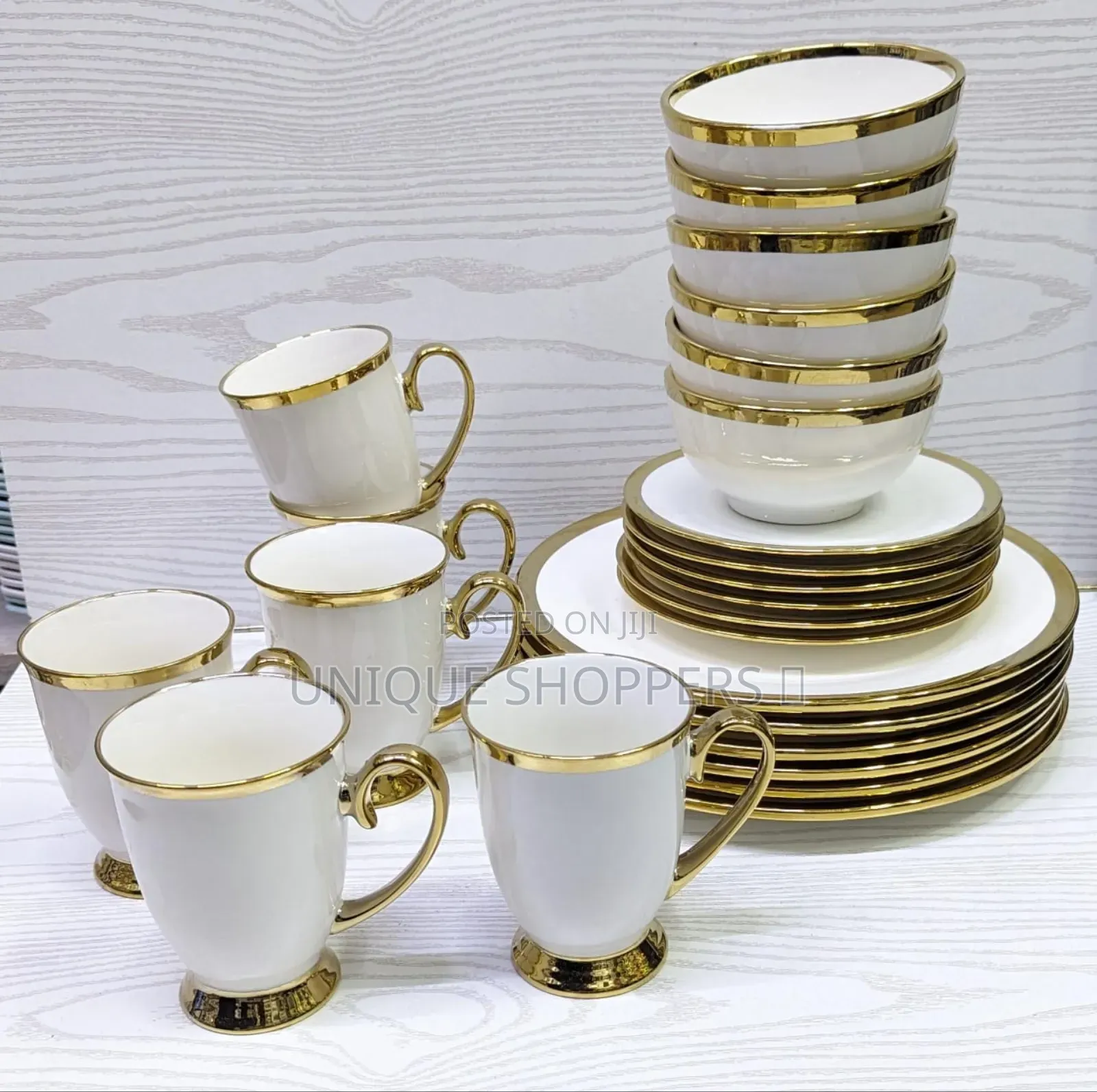 30 PSC Quality Ceramic Dinner Set With Gold Rim