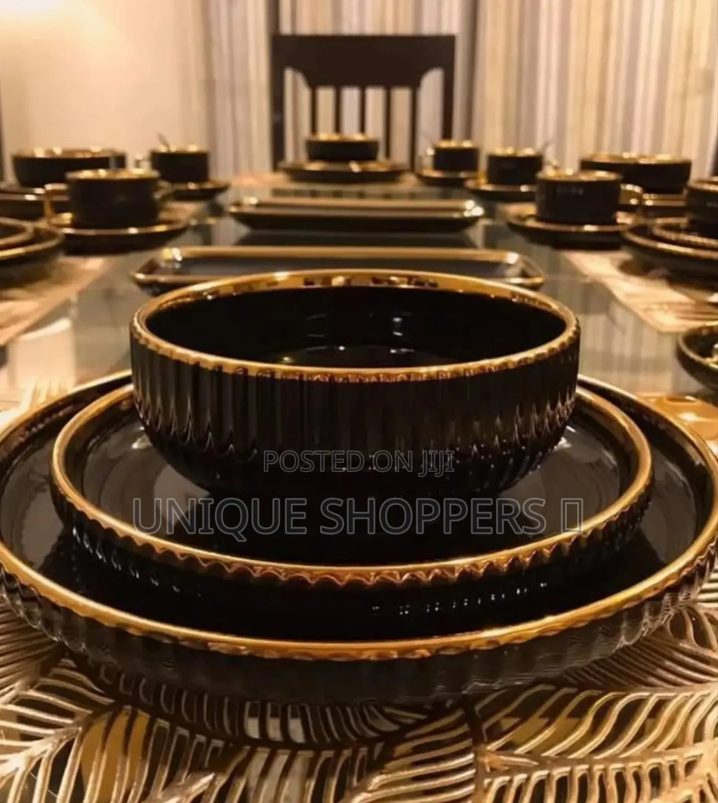 Black Elegant European Porcelain Dinner Set
32pcs Dinner