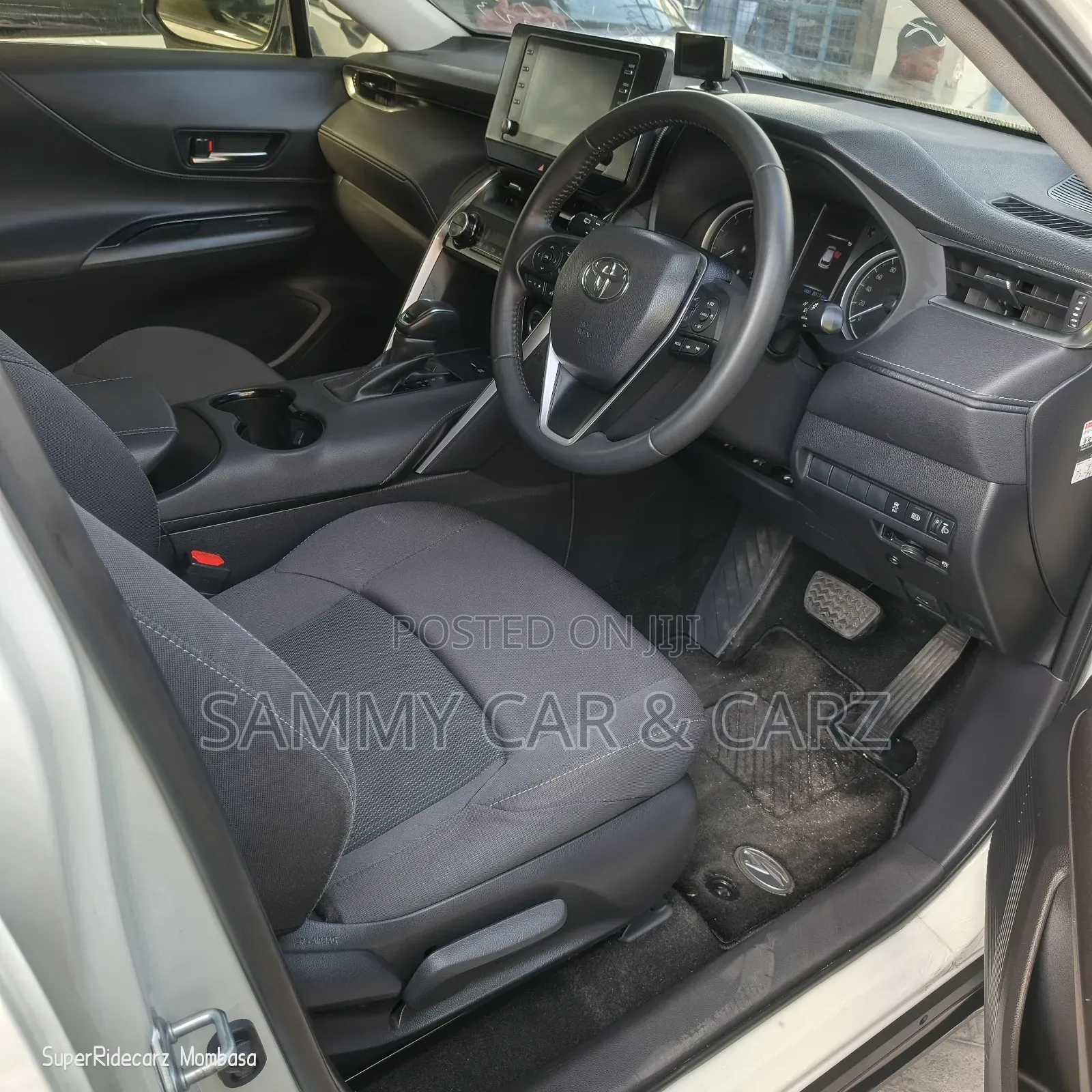 Toyota Harrier 2020 White
