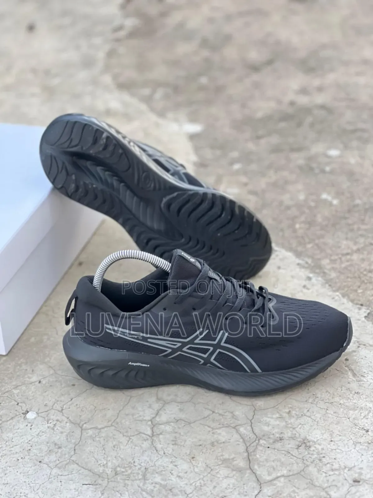 Ascic Sneakers