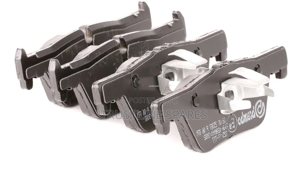 Bmw F25/F26 Rear Brake Pads - Brembo P06071