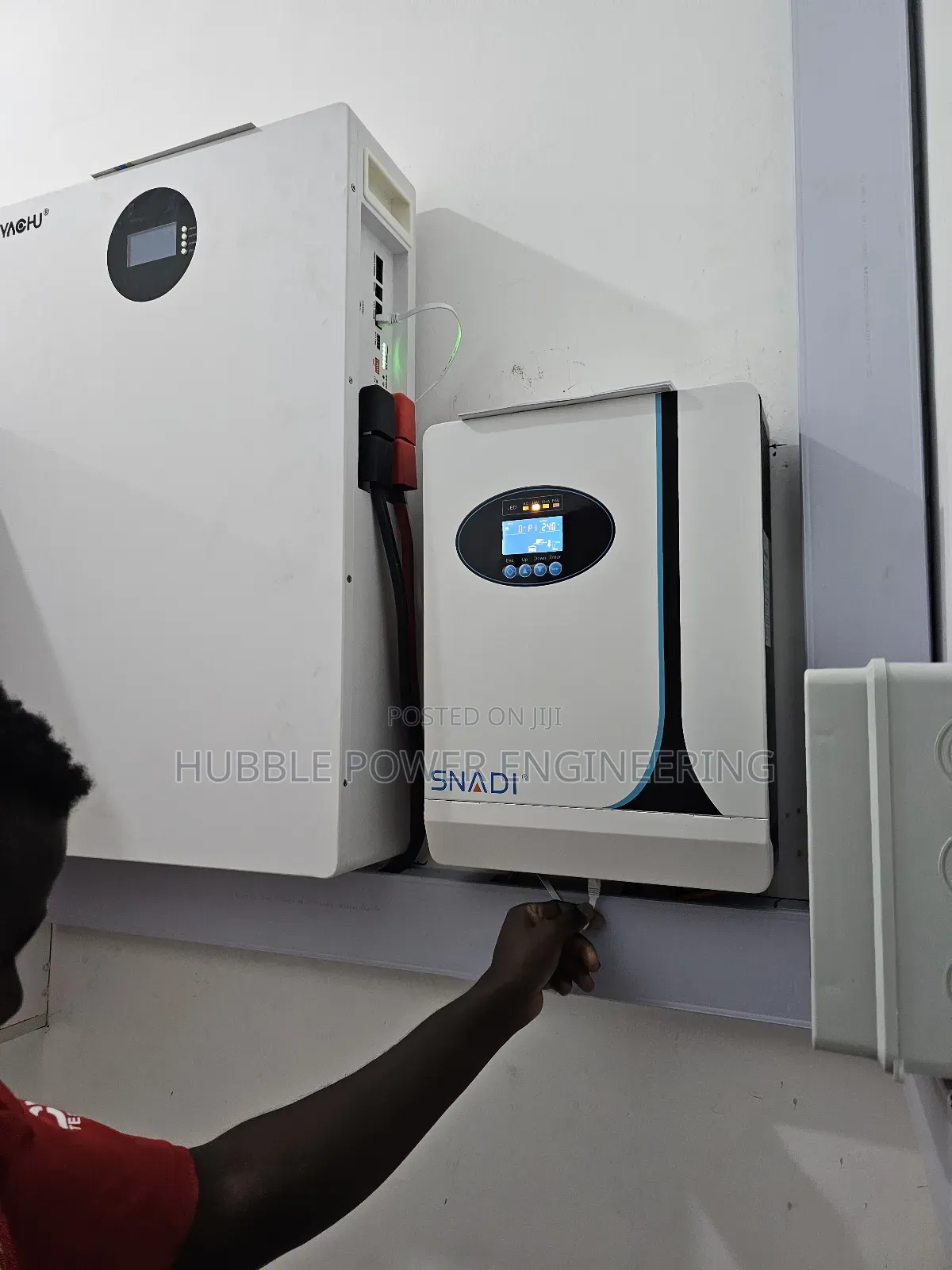 10.24kwh Lithium Battery 5kw Hybrid Inverter 4.4kw Solar