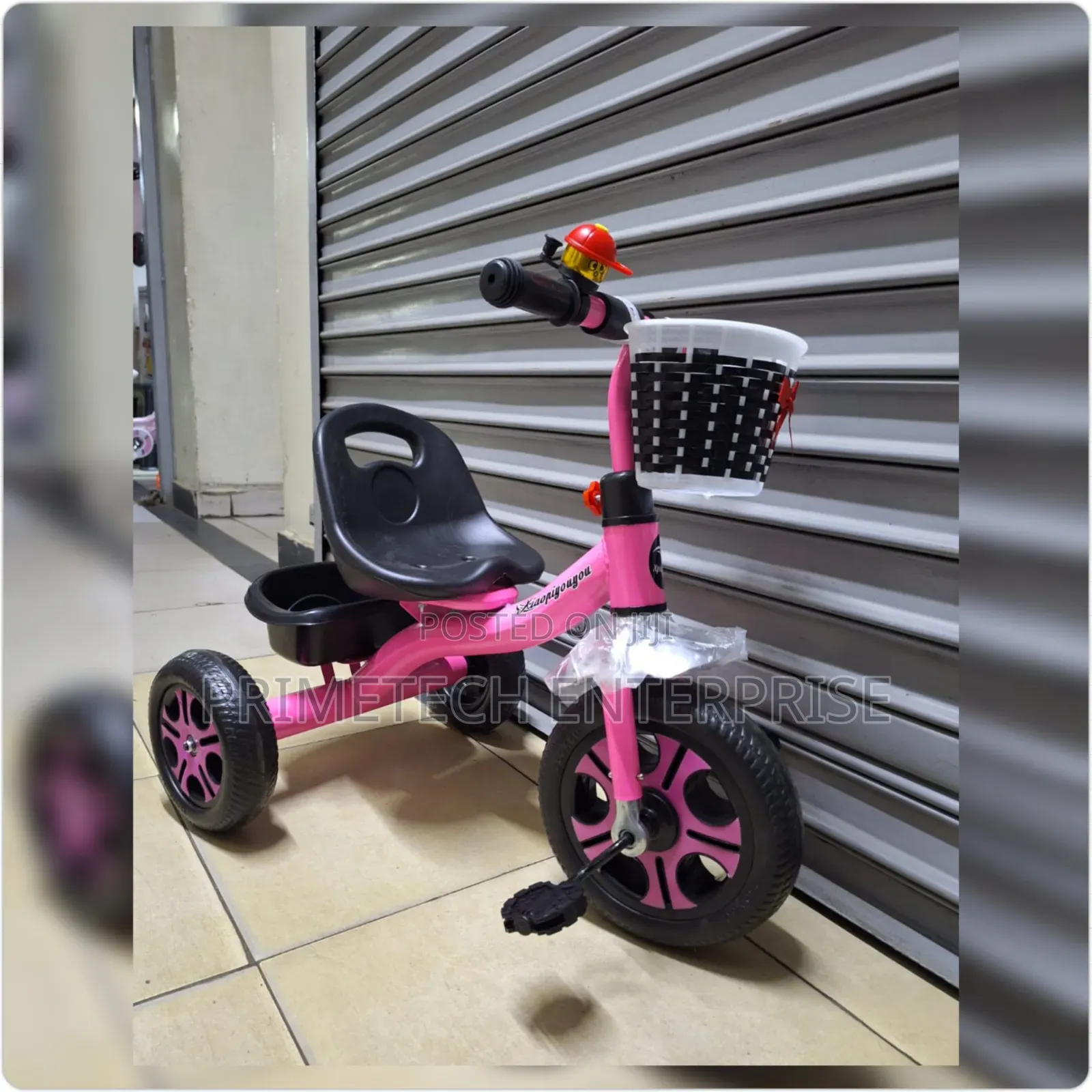 Scooter With Front Busket