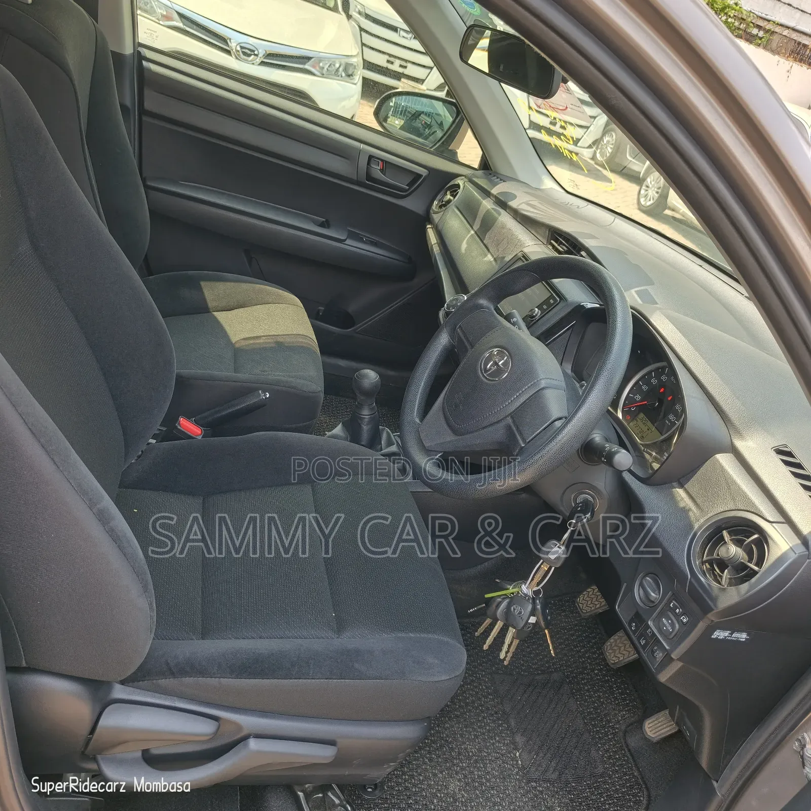 Toyota Axio 1.5 X 2WD 2018 Gold
