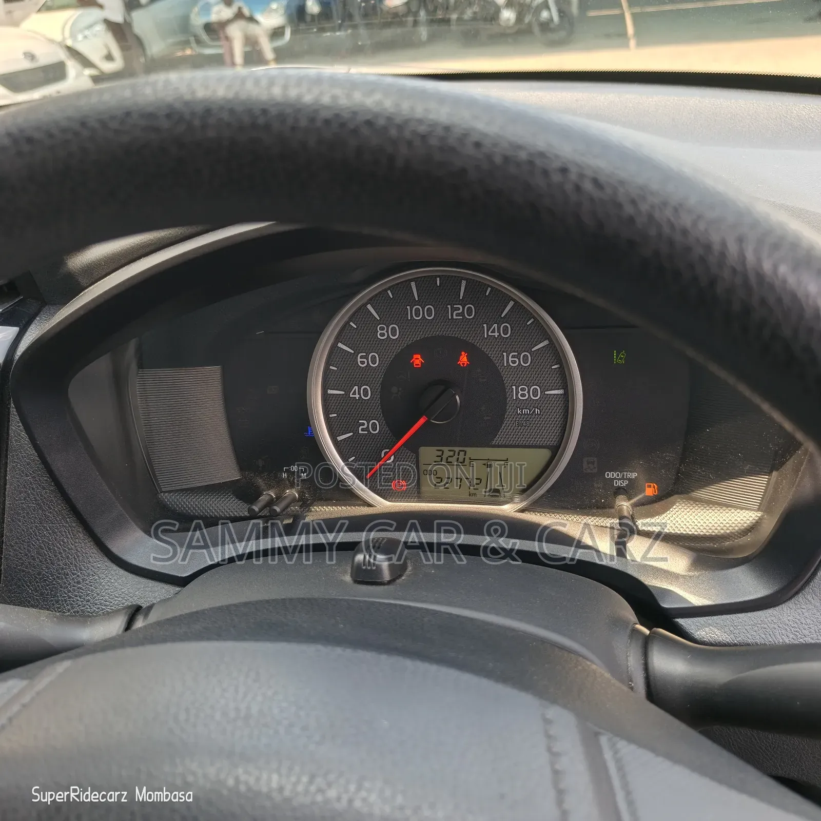 Toyota Axio 1.5 X 2WD 2018 Gold