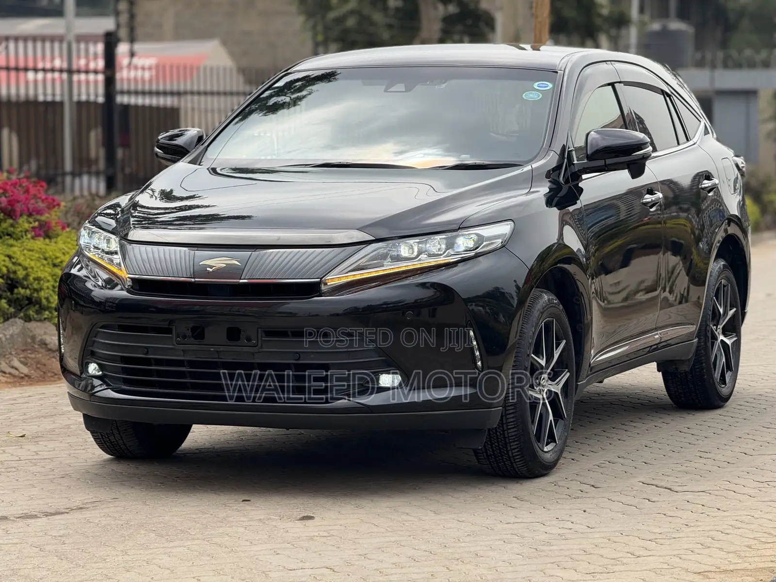Toyota Harrier 2.0 4WD 2019 Black