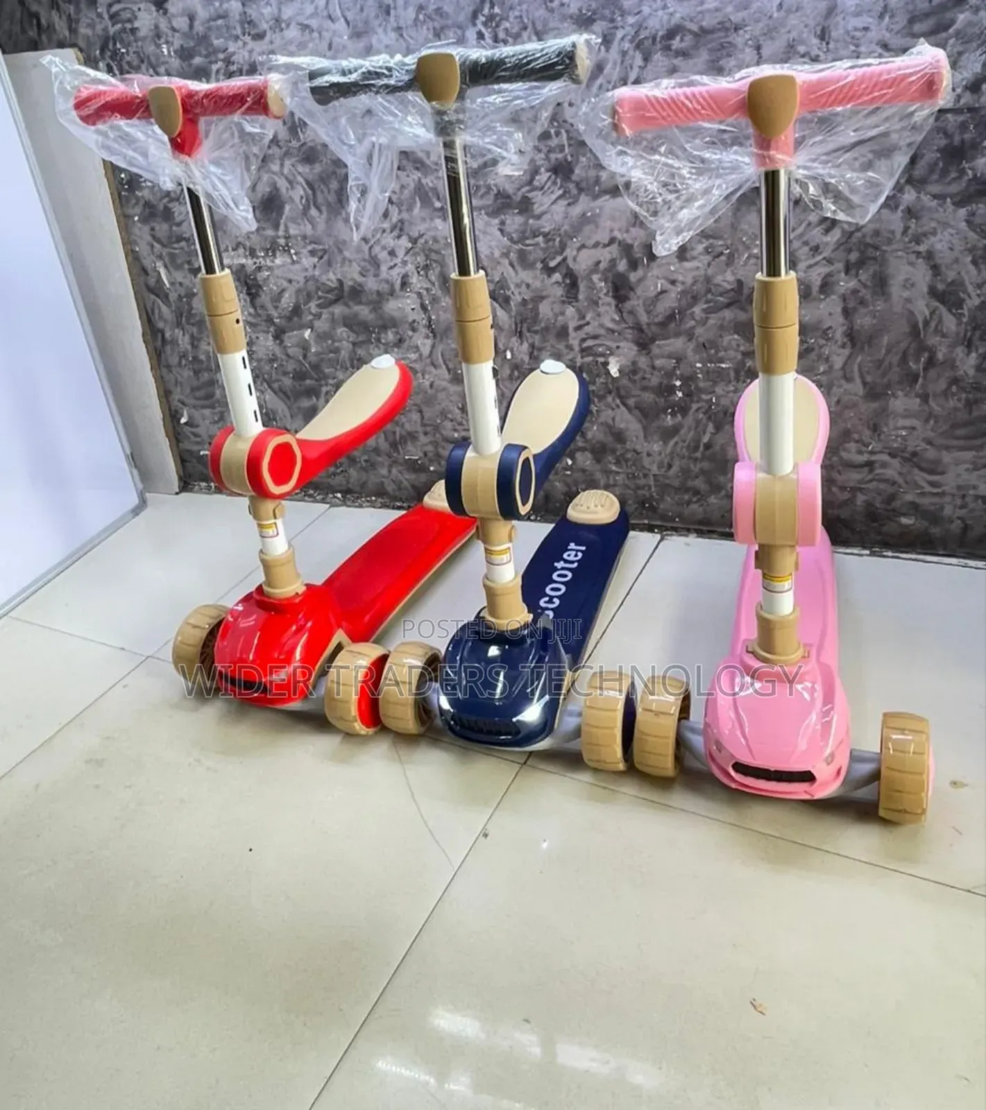 Scooter With A Seat 
Kmusical 
Led Lights
Foldable