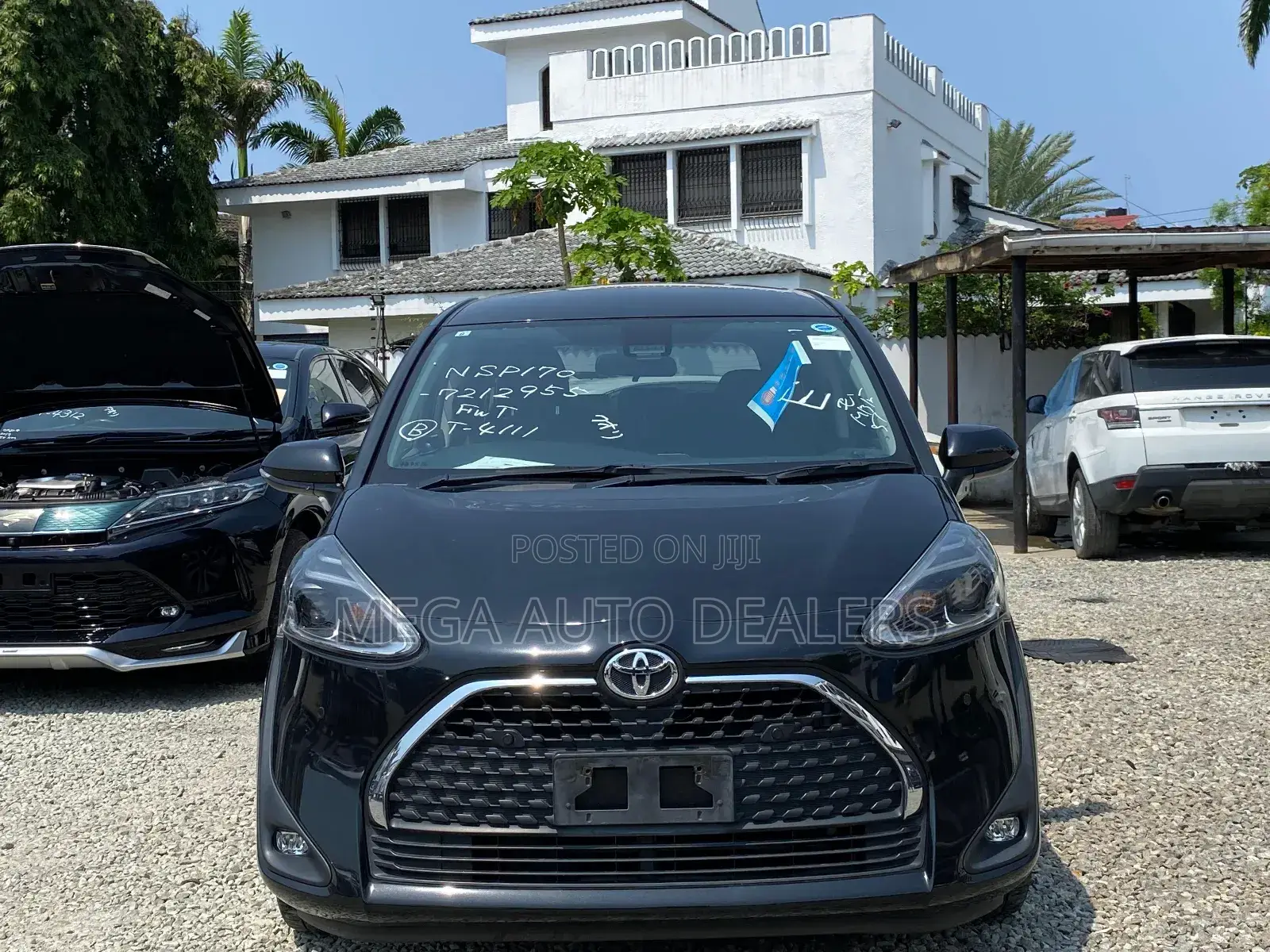Toyota Sienta 2018 Black