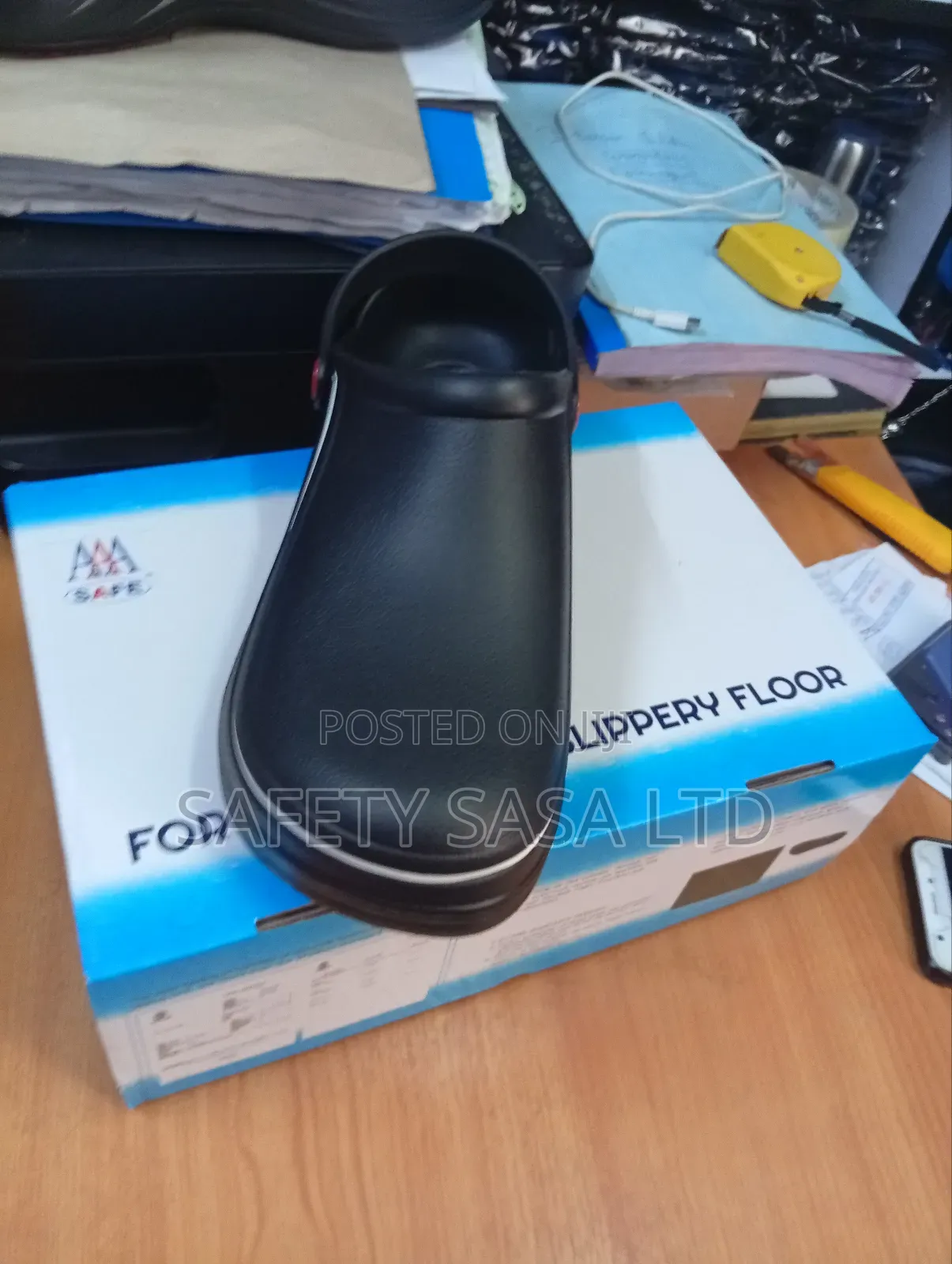Antislip Crocks/ Kitchen