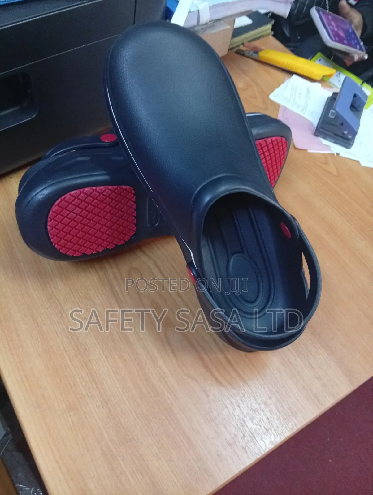 Antislip Crocks/ Kitchen