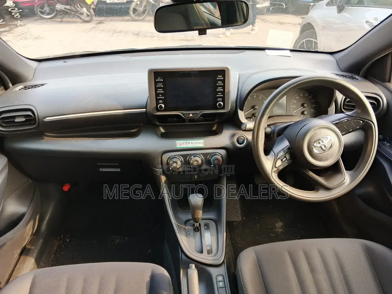 Toyota Yaris 2019 Gray