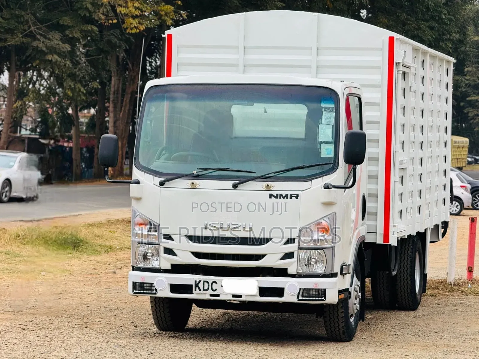 Isuzu NMR Local 2021 White
