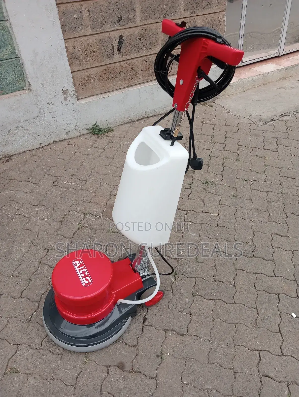 Quality Floor Scrubber Machine