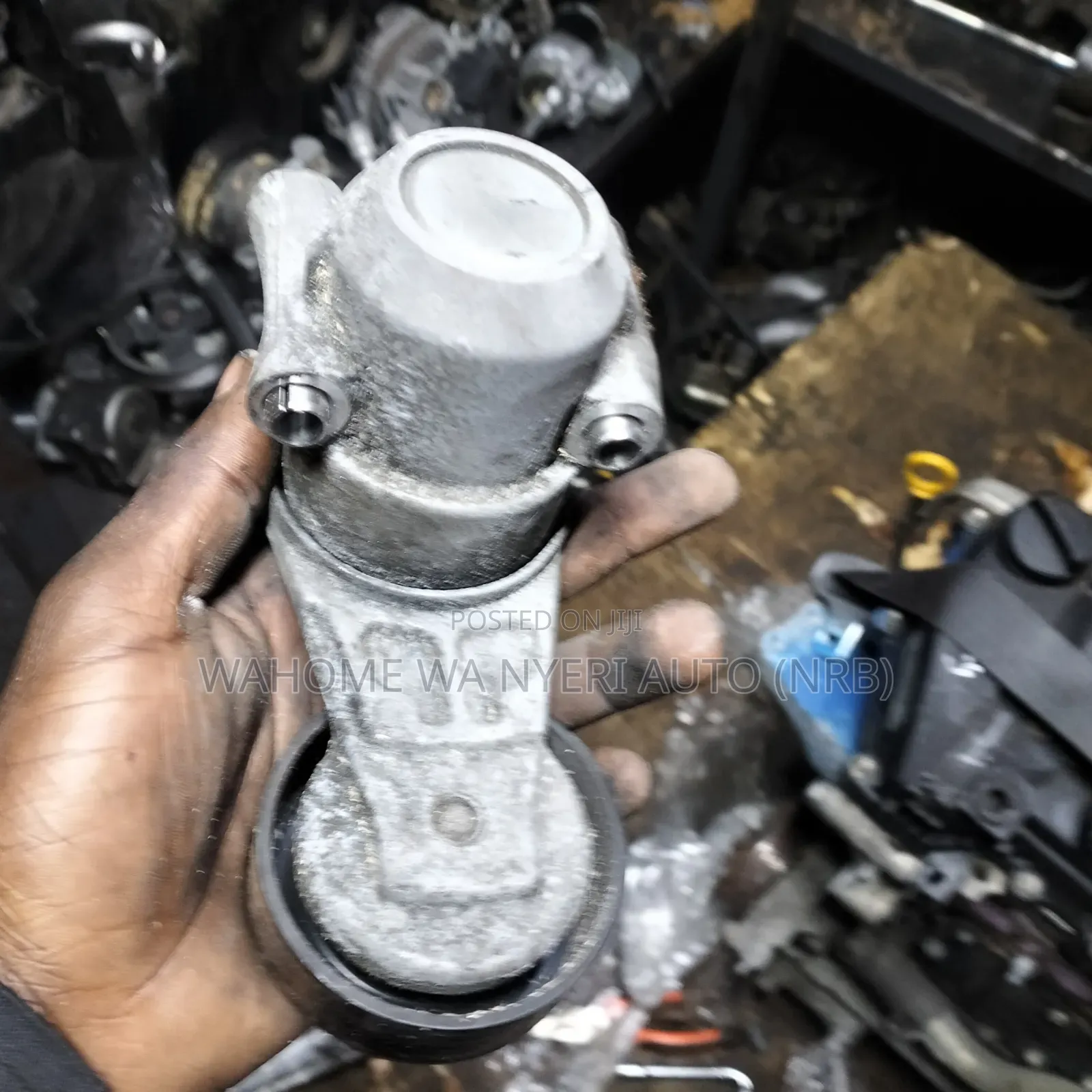 Timing Tensioner Mazda Bongo Vannete L8