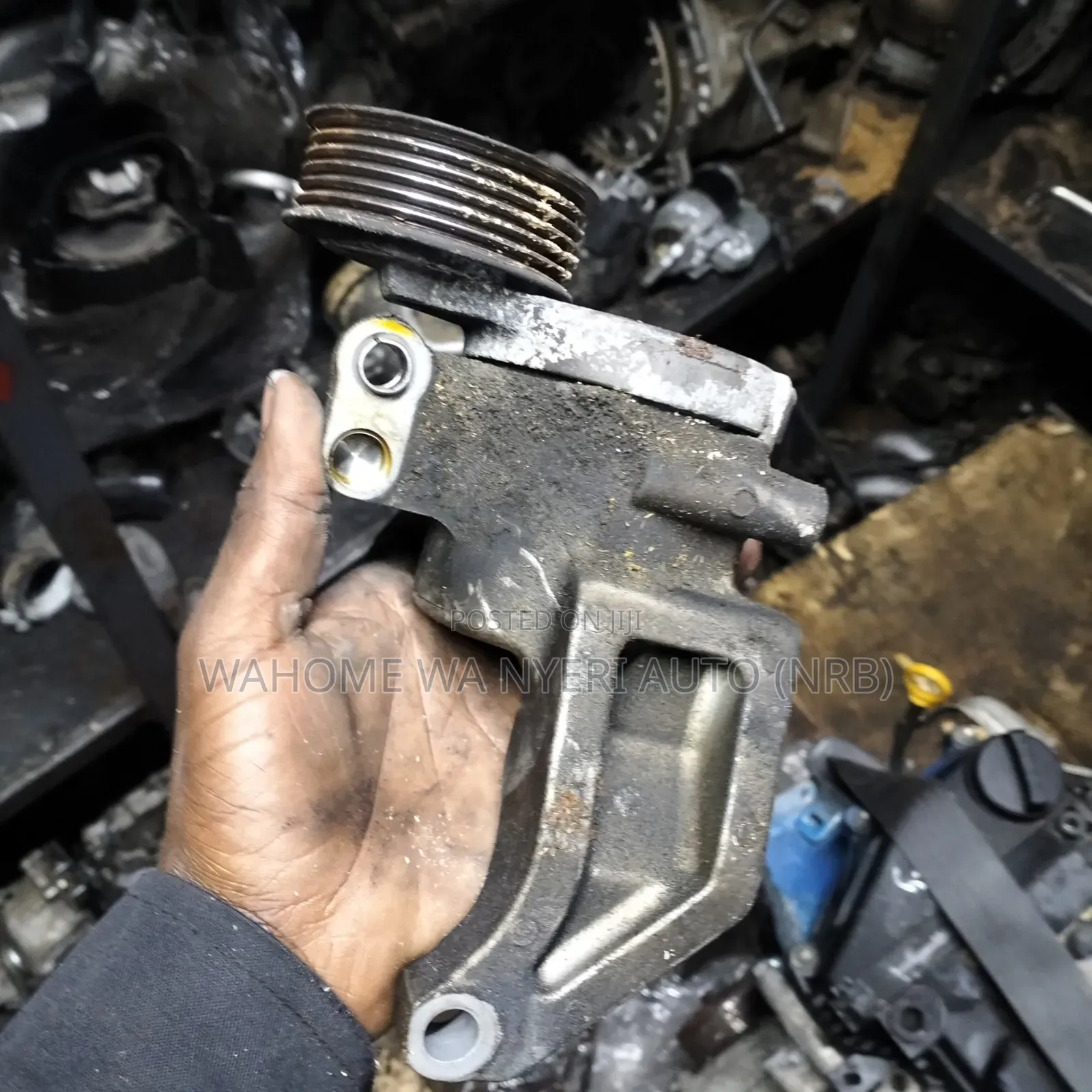 Lower Tensioner Mazds Bongo Vannete L8