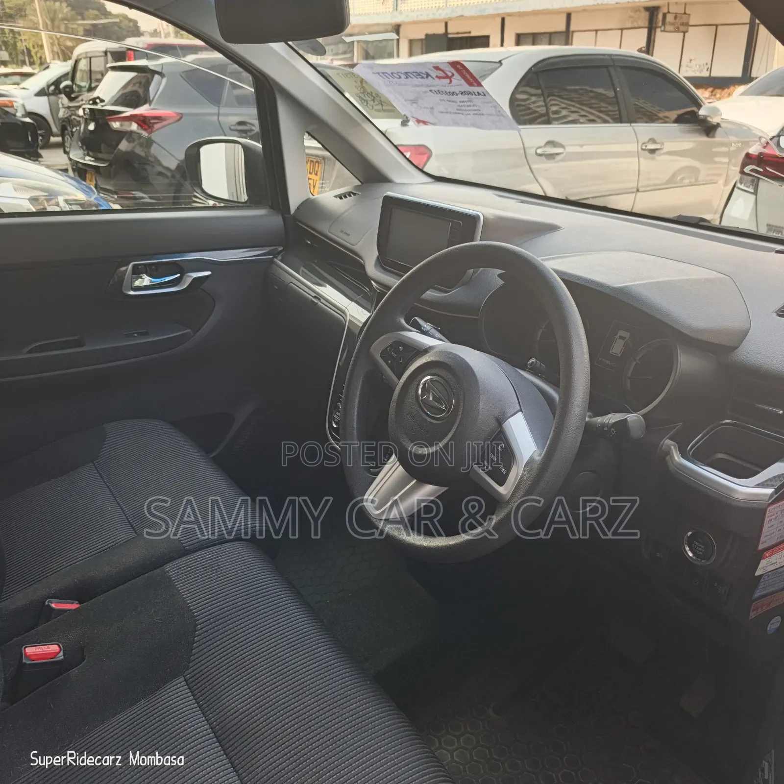 Daihatsu Move 2019 White