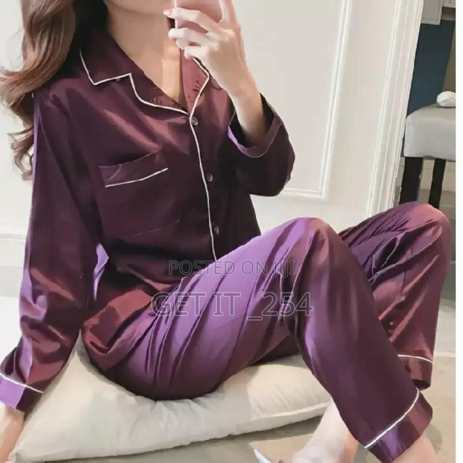 Silk Long Sleeve Pajamas.*
🔹 *2in1*
🔹