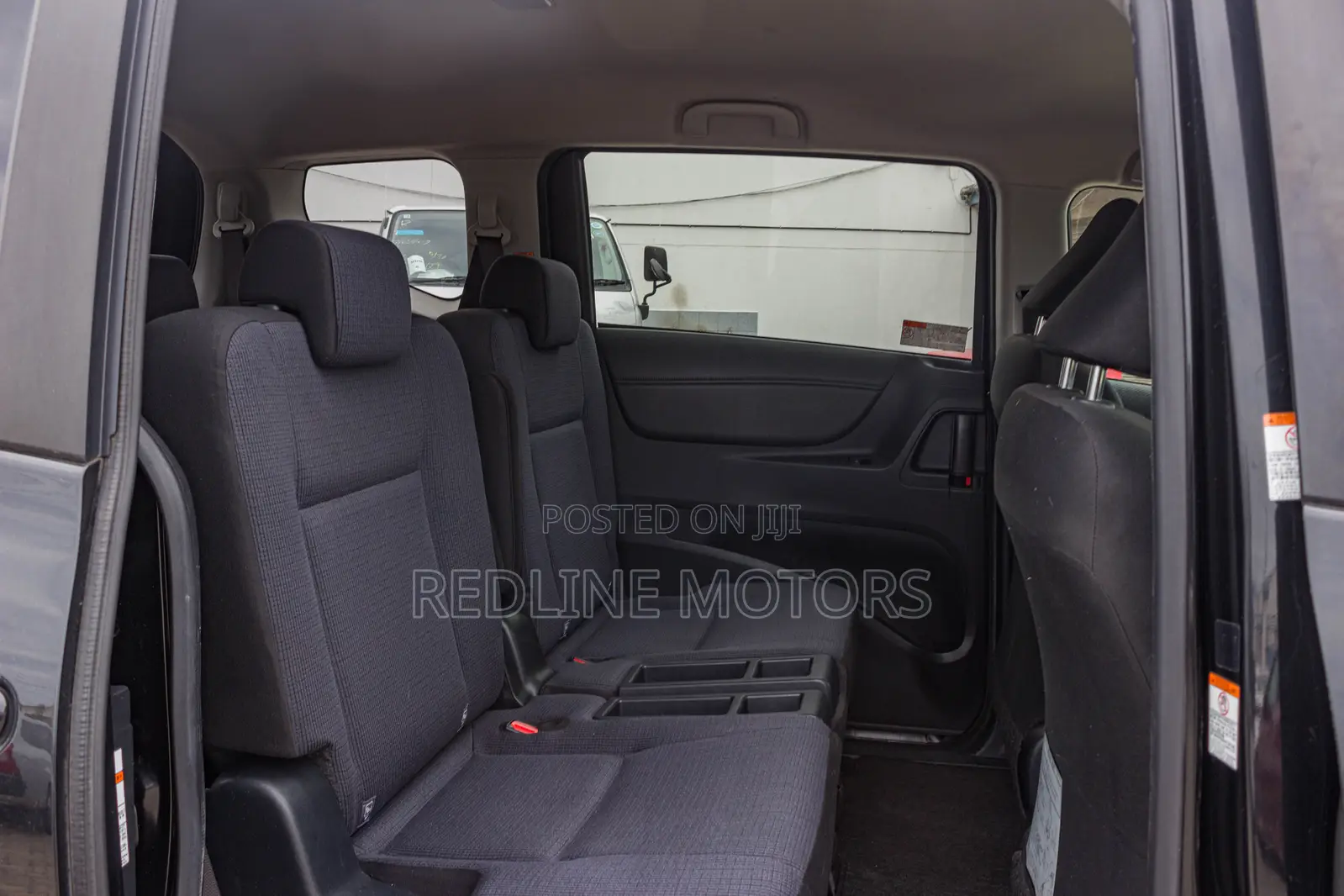 Toyota Sienta 1.5 Hybrid FWD 2018 Black