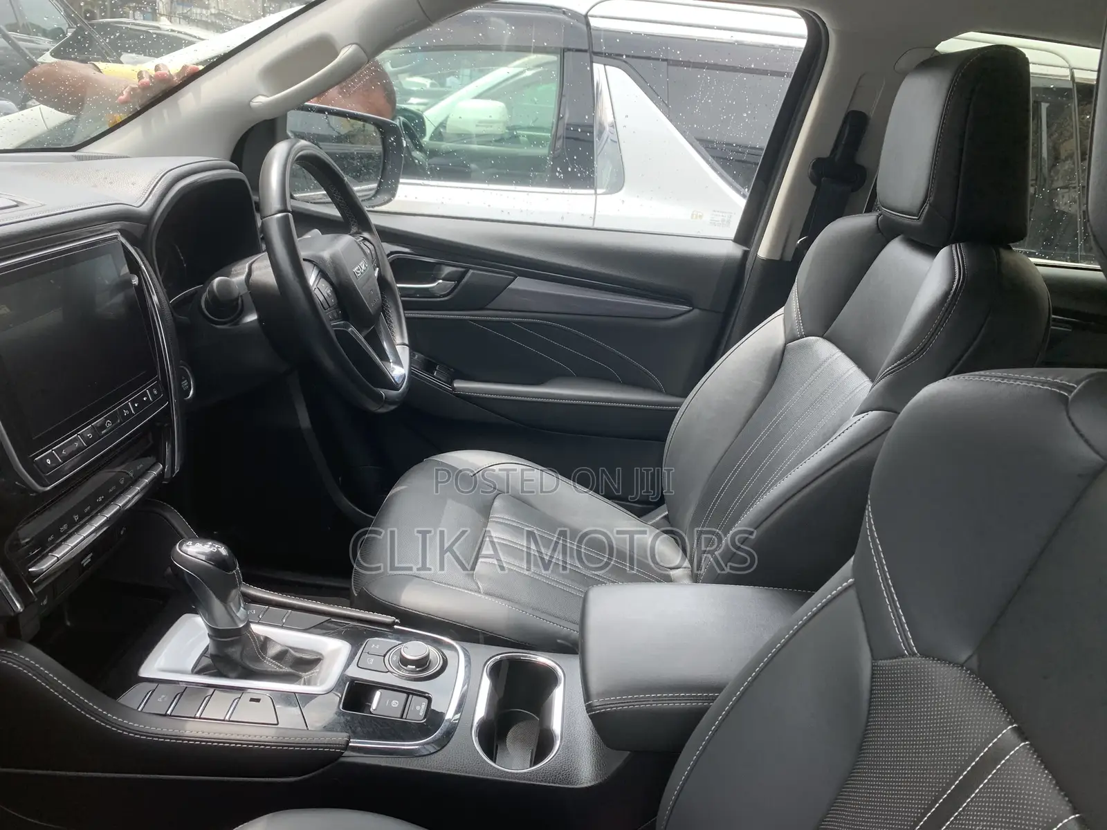 Isuzu MU-X 3.0 Ddi VGS 2021 Black