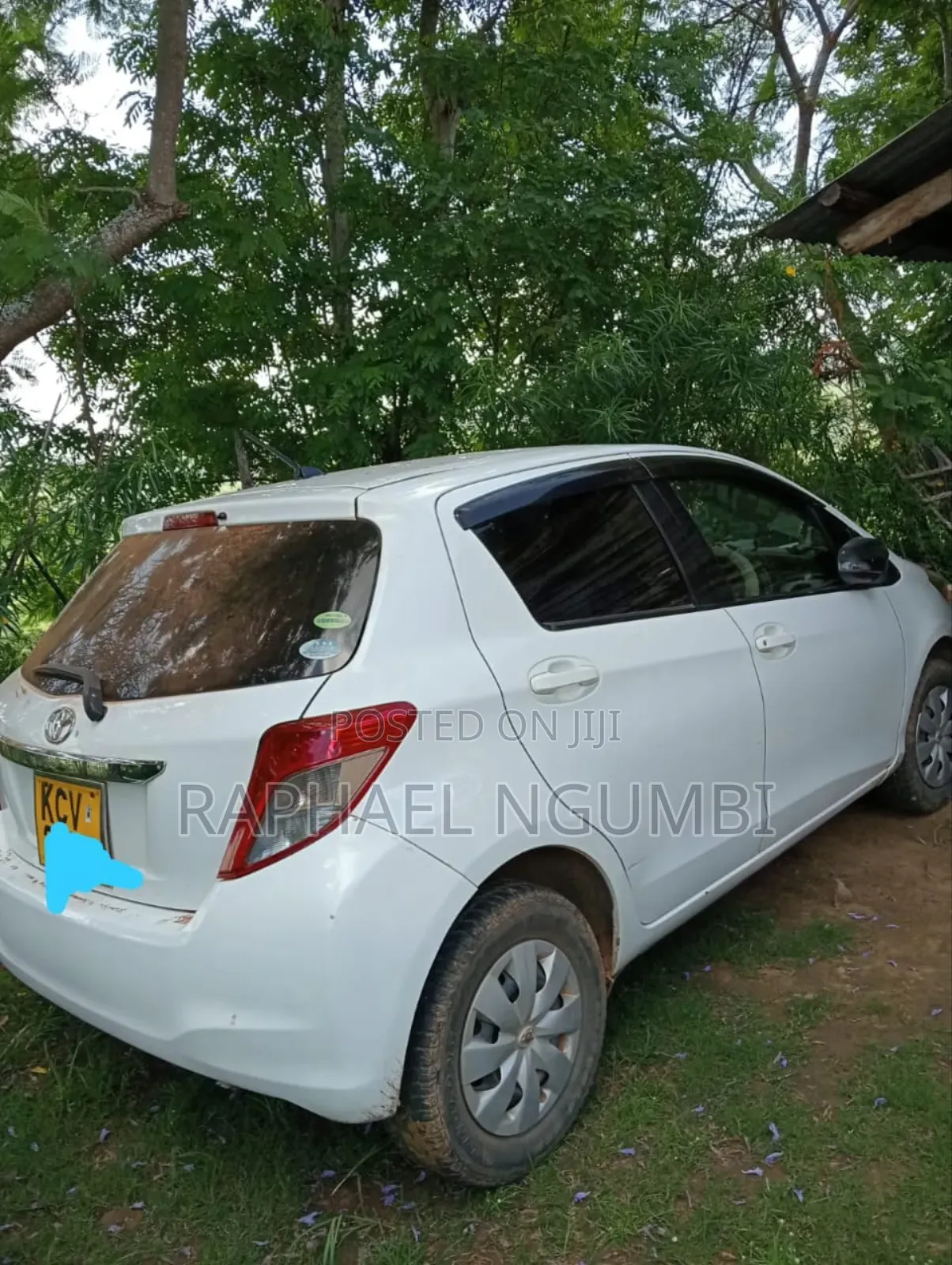 Toyota Vitz 2012 White