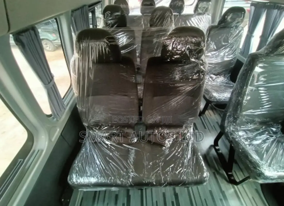 Toyota HiAce 2018
