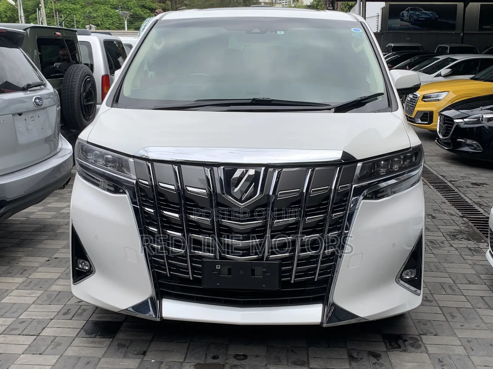 Toyota Alphard 3.5 Petrol AWD 2018 White
