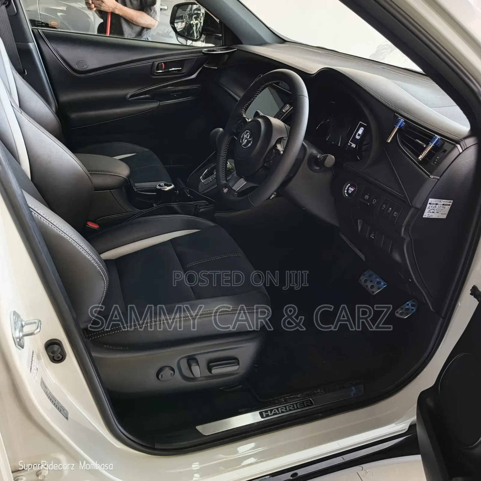 Toyota Harrier 2.0 Turbo 2018 White