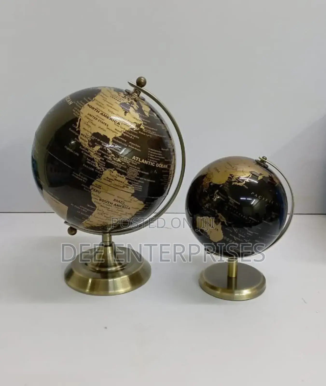 10cm Diameter Rotating Globe World Map