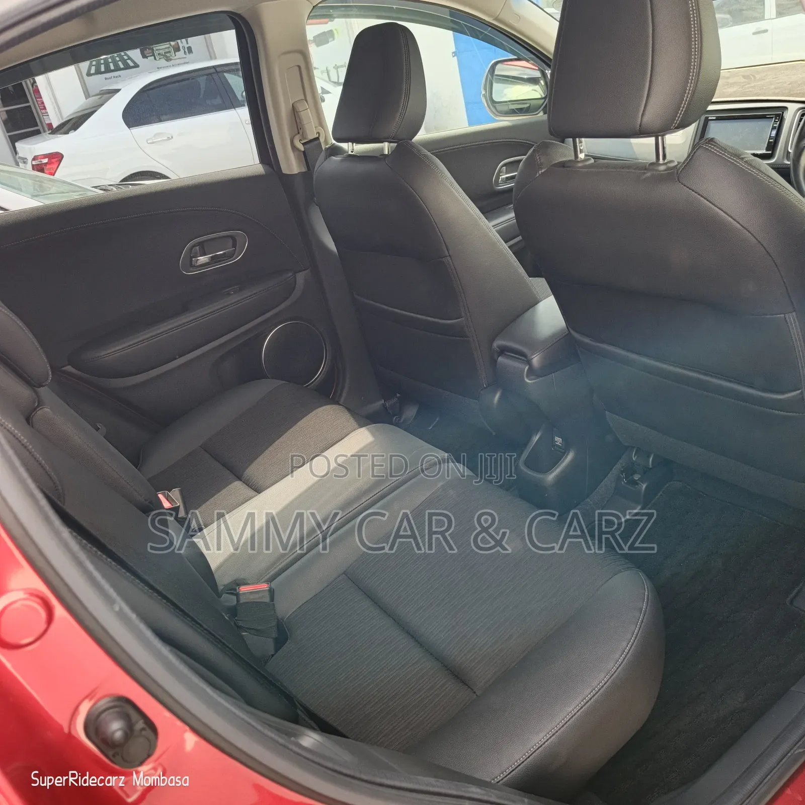 Honda Vezel 1.5 Hybrid 2WD 2018 Red
