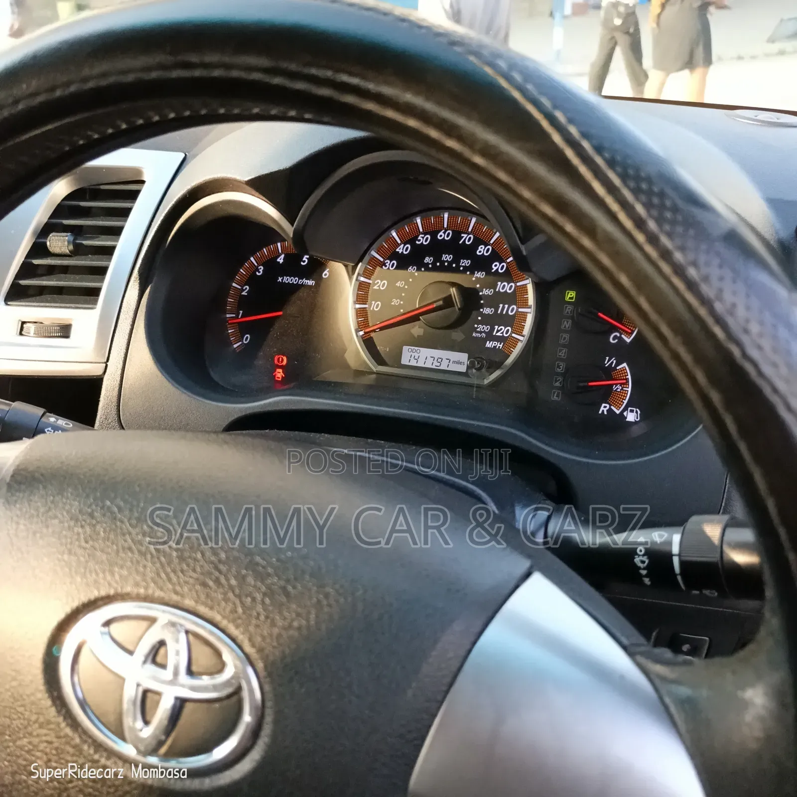 Toyota Hilux 2015 Black