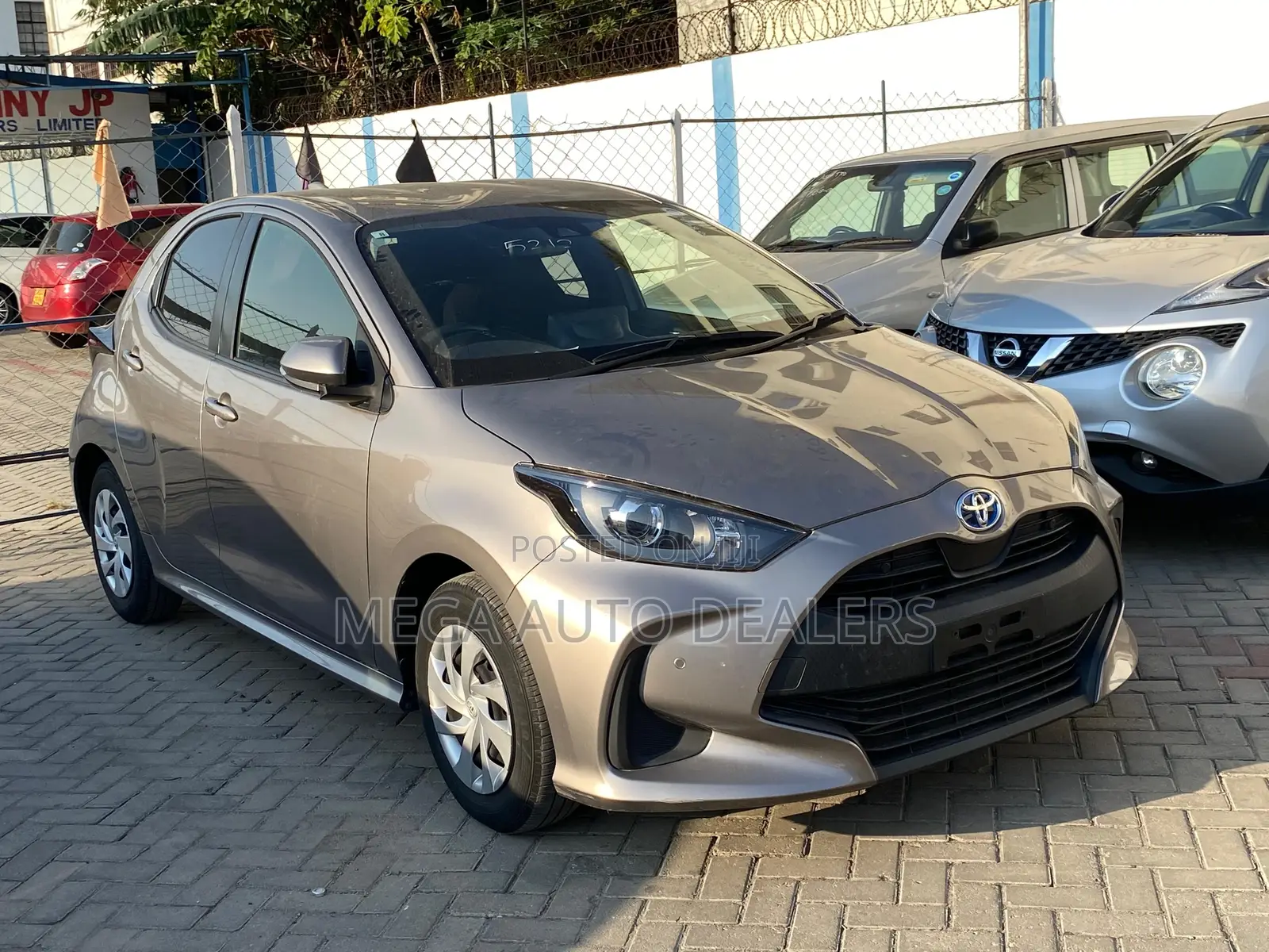Toyota Yaris 2019 Gray